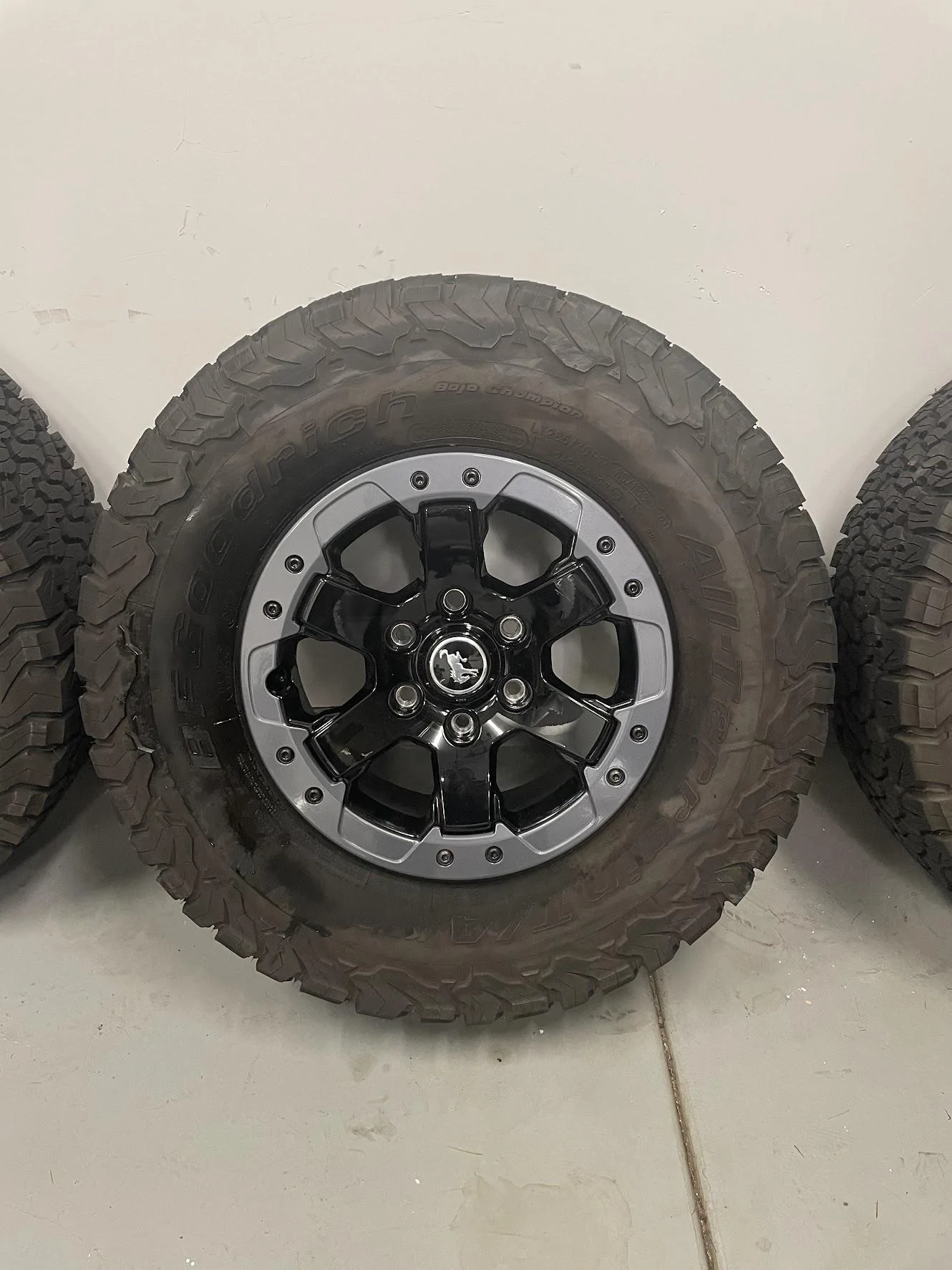 Ford Bronco Badlands optional wheels + tires IMG_4018