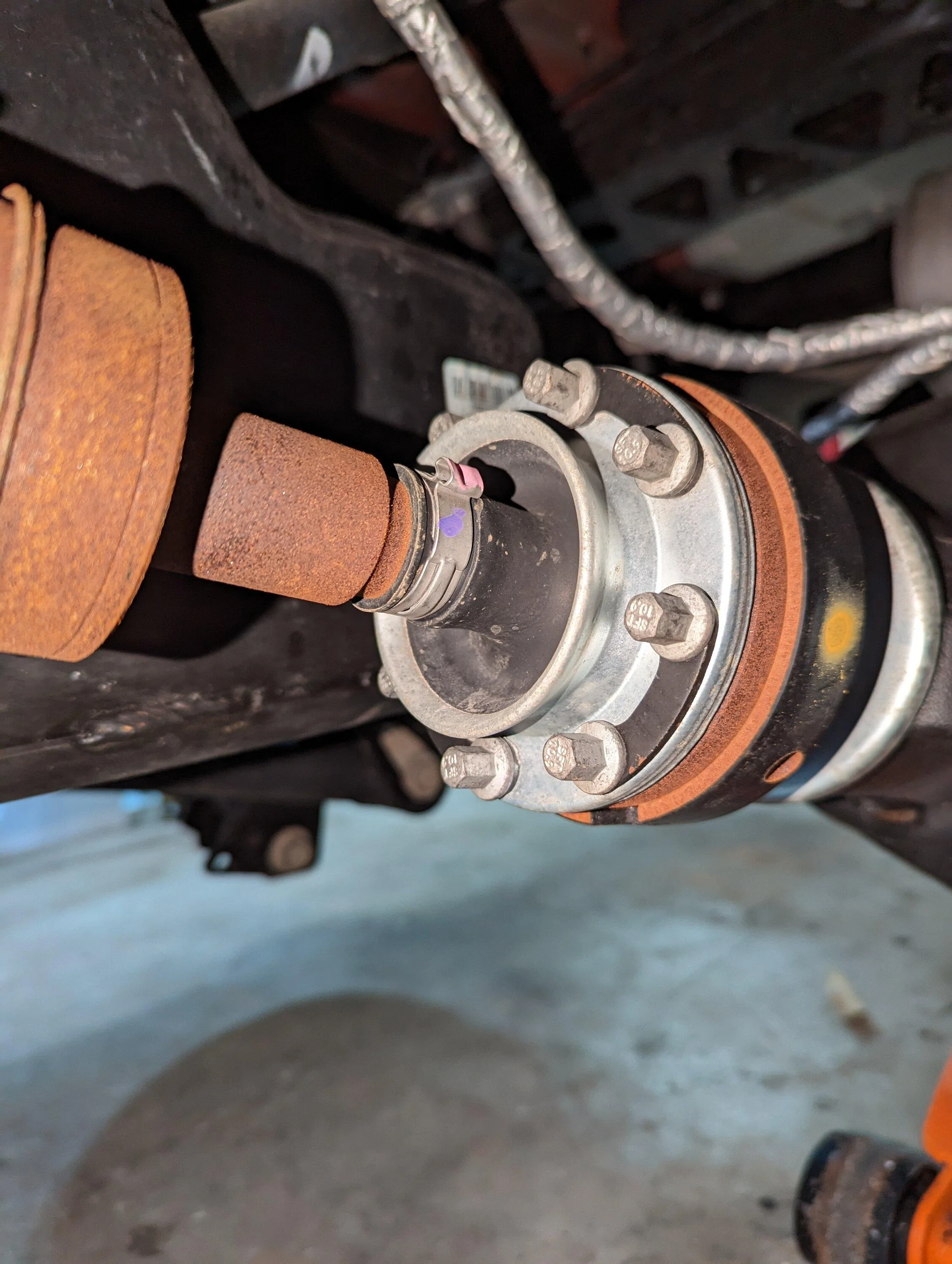 Ford Bronco ELD Swap: My Journey to E-Locker Heaven -- Installation on Base Bronco (DIY + Photos) PXL_20230323_134654174