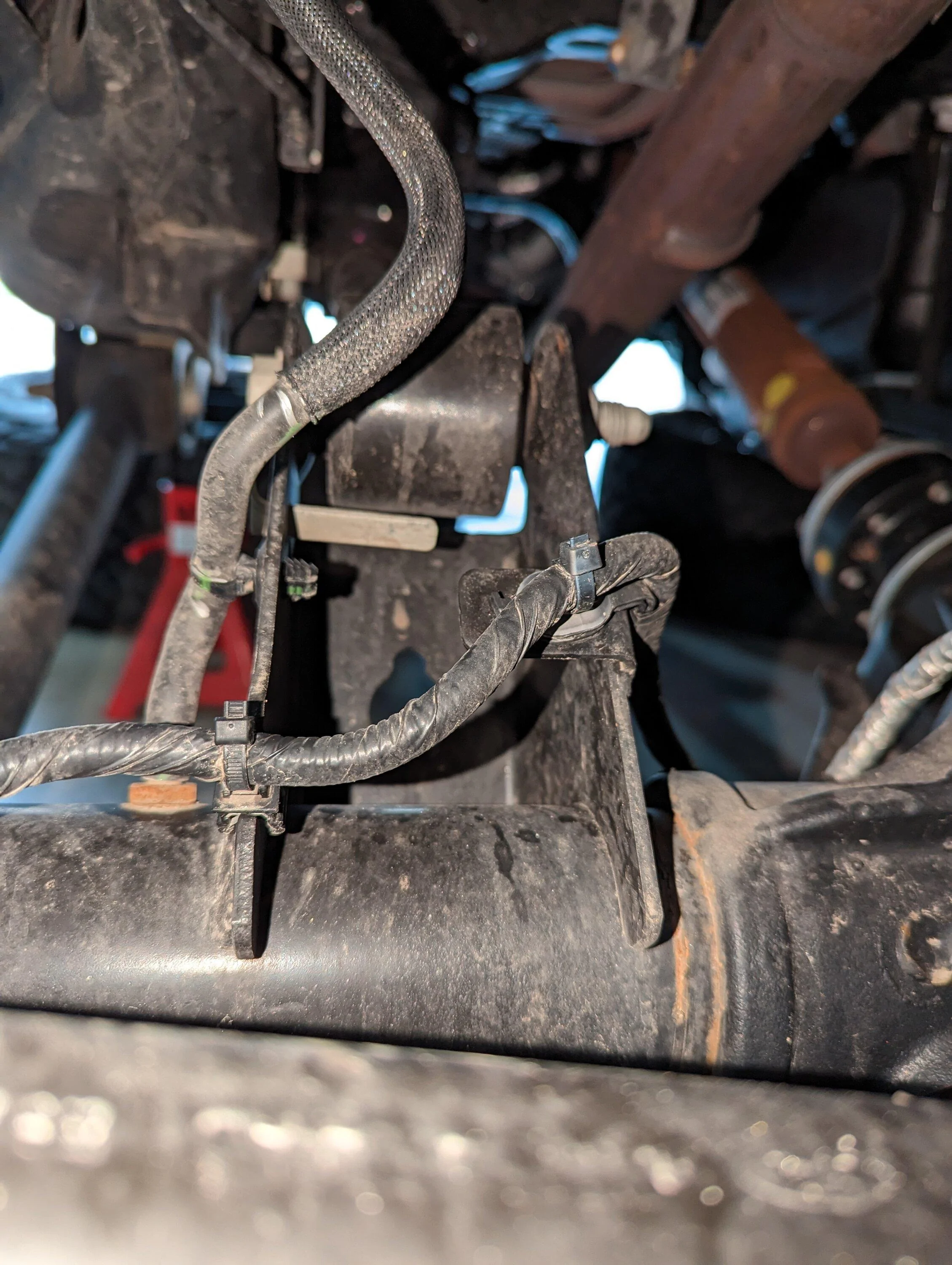 Ford Bronco ELD Swap: My Journey to E-Locker Heaven -- Installation on Base Bronco (DIY + Photos) PXL_20230323_134336169