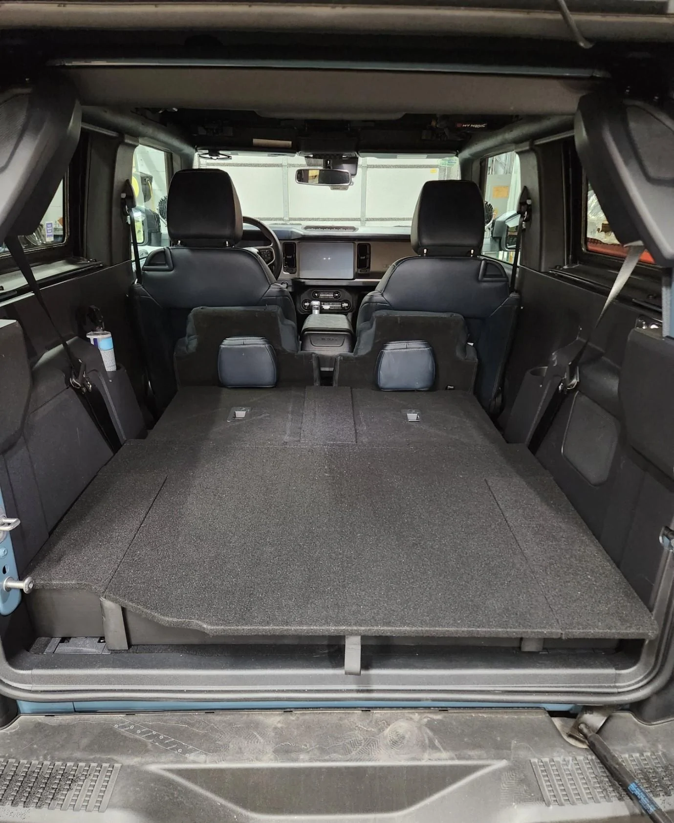Ford Bronco Another 2-door platform - simple and clean 20230325_170400