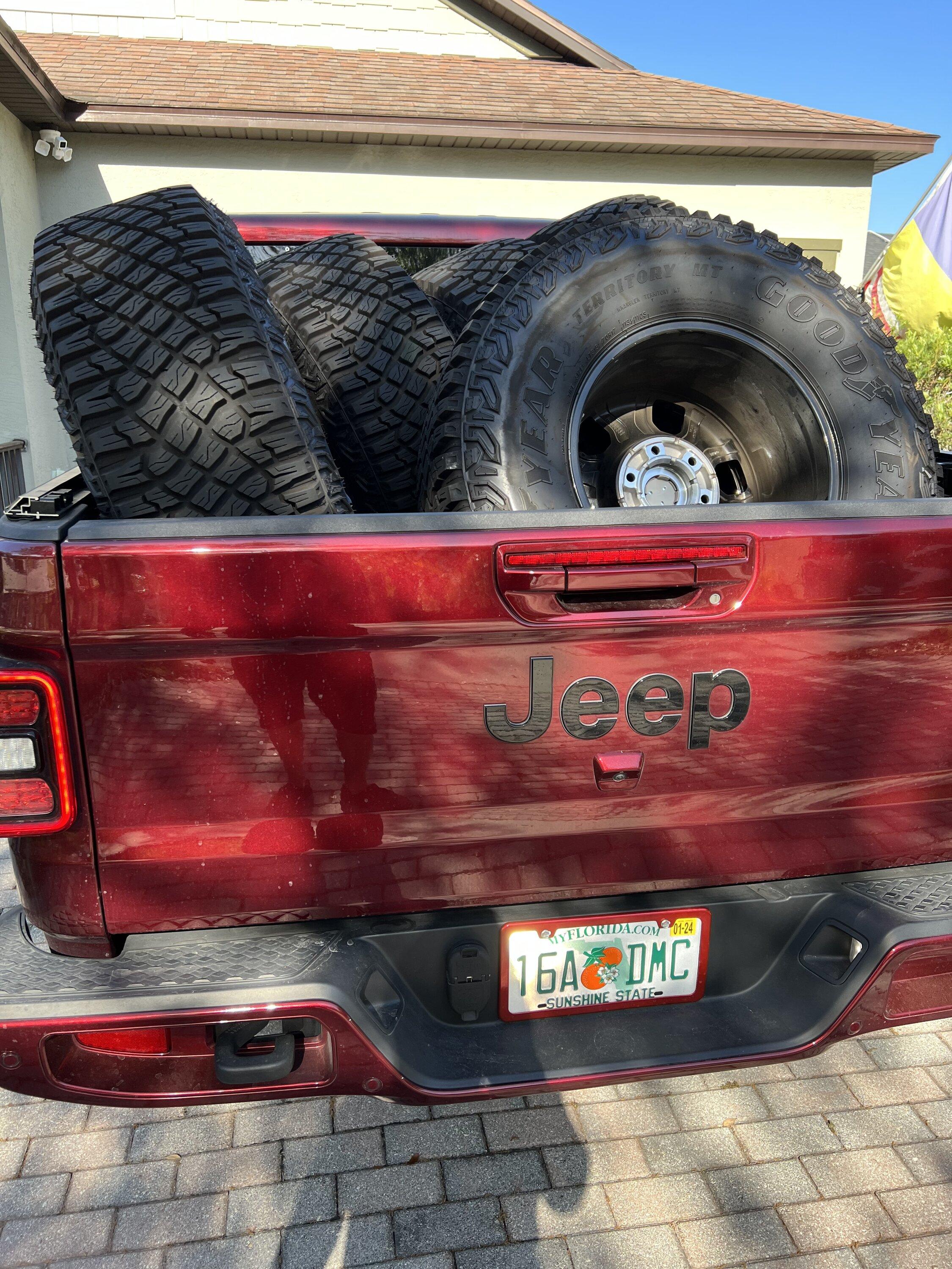 Ford Bronco Tire/wheel transformation from BB to SAS B017ECA0-B882-4B13-9711-A978ECEA000D