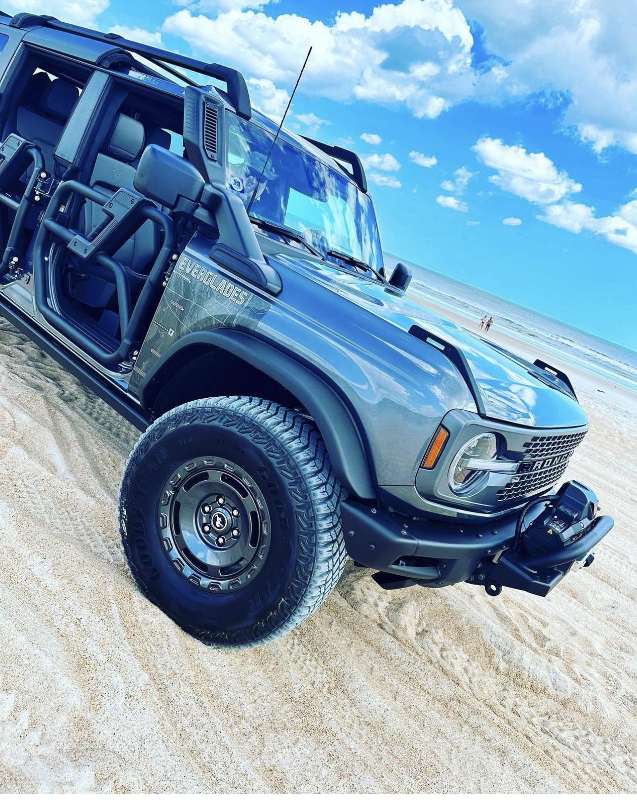 Ford Bronco First day at the beach D50CF11D-CE43-4D25-95C5-8B1C32FD526C