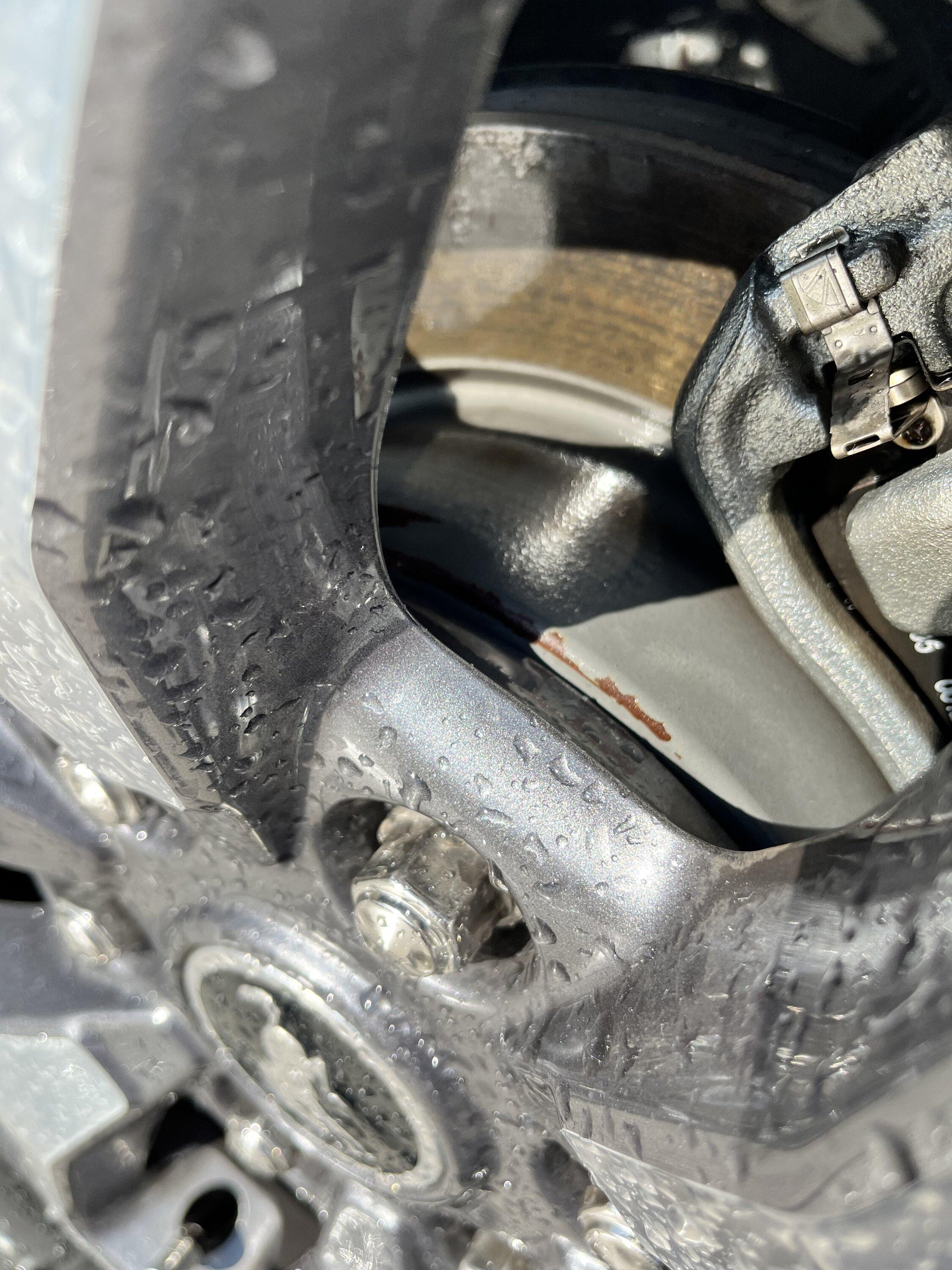 Ford Bronco Non-Issue: Rotor rust 6079C8AF-9404-463E-8092-C6923533A16B