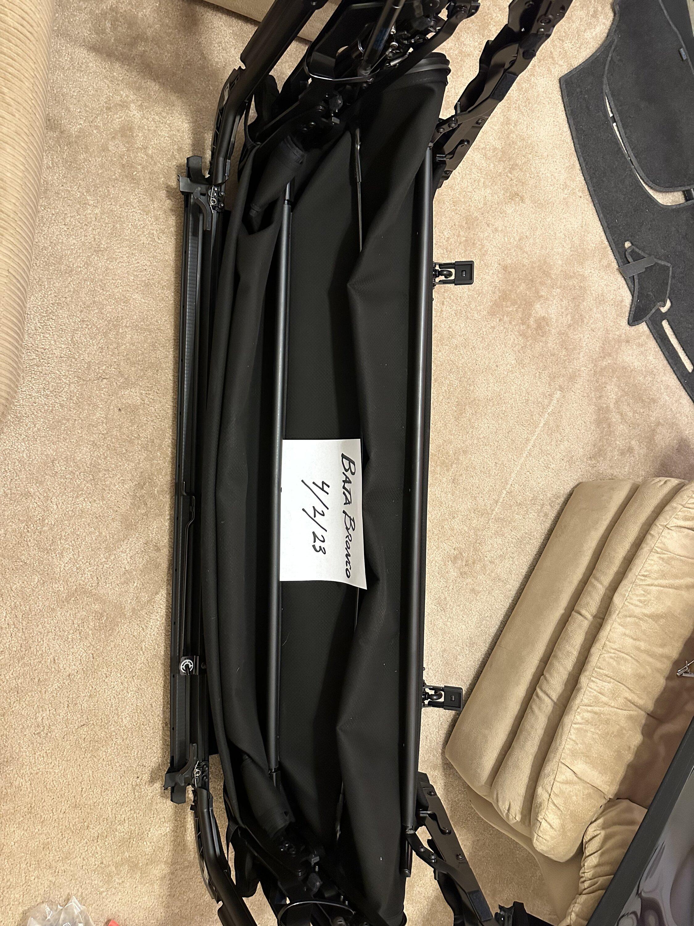 Ford Bronco Factory Soft Top 45AFD0A6-8D1A-478B-8CFA-8CCE1E393AC7