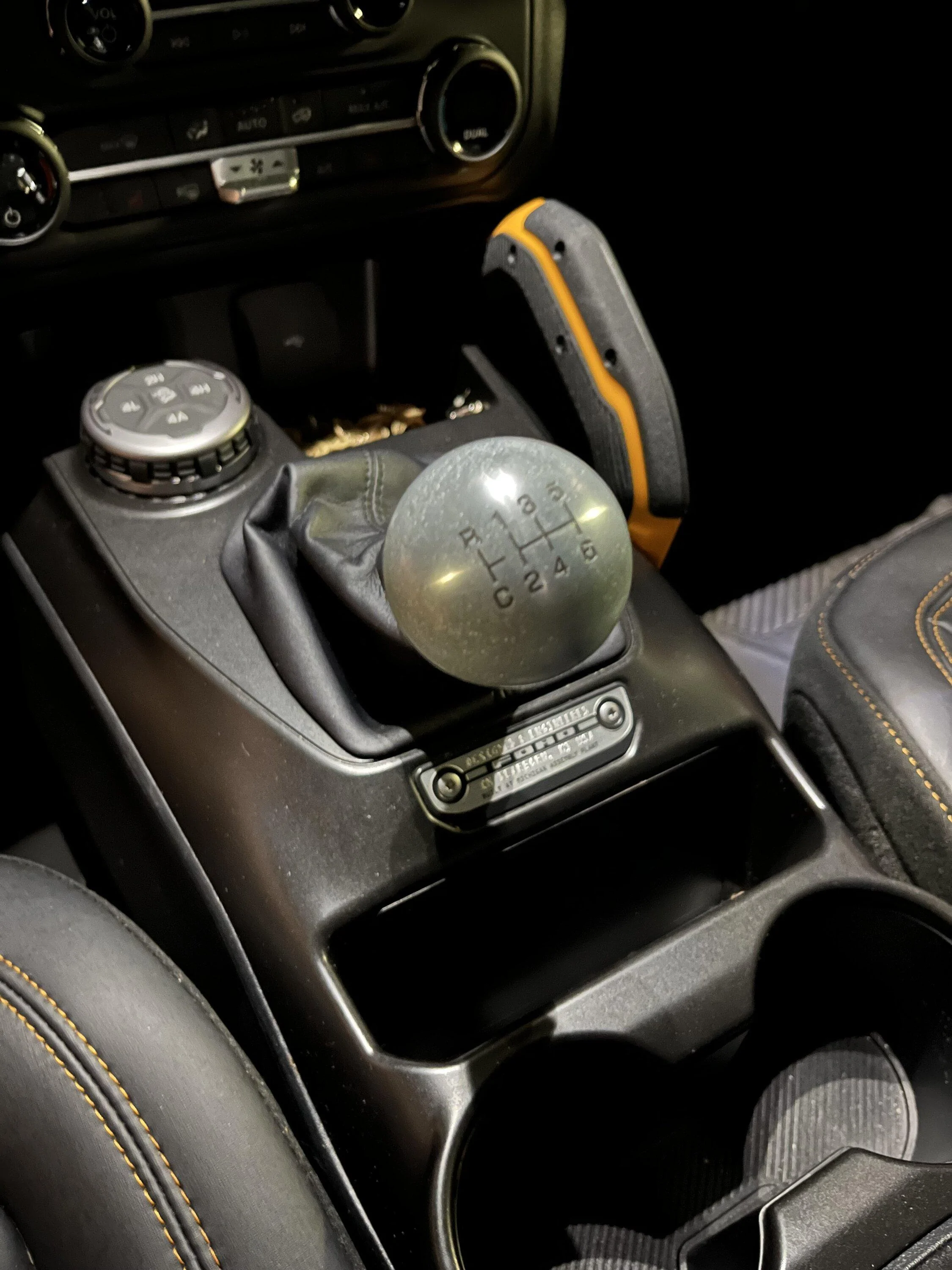 Ford Bronco 7spd weighted shift knob?? IMG_0322