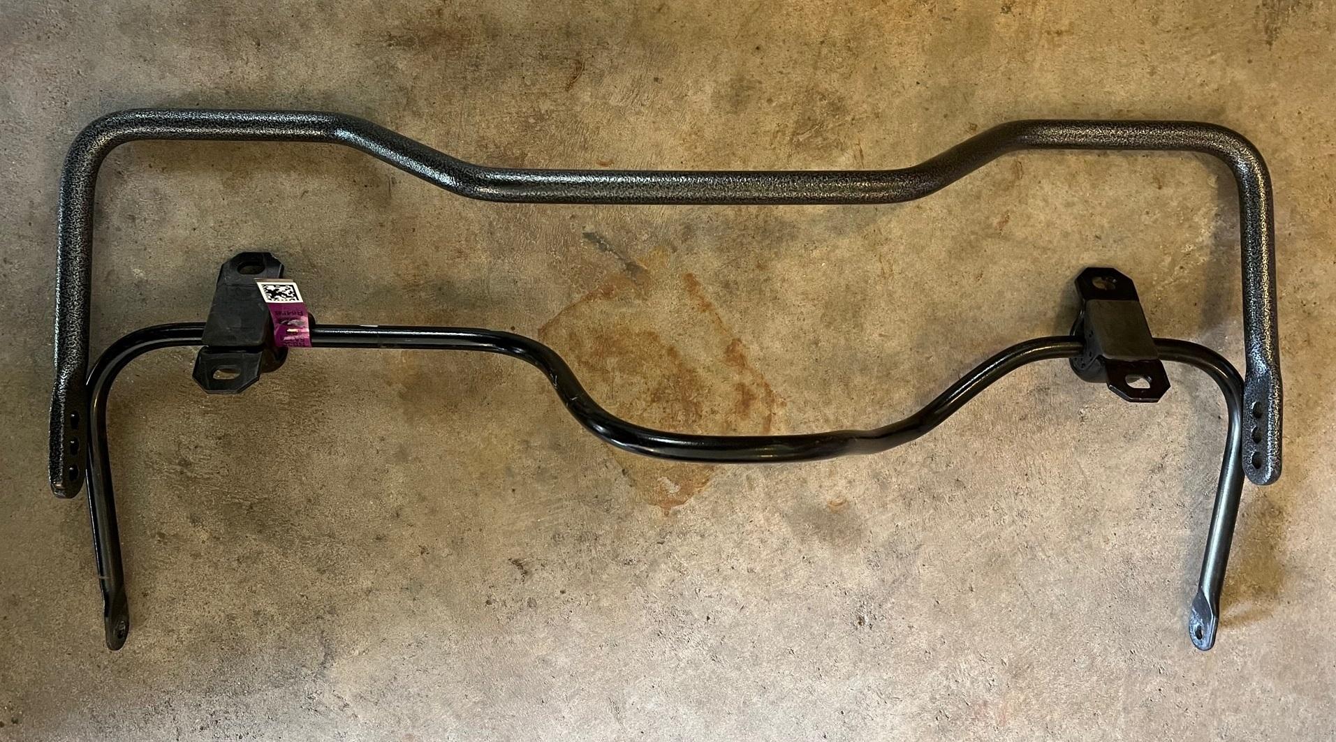 Ford Bronco HELLWIG SWAY BAR test fit Bronco sway bar