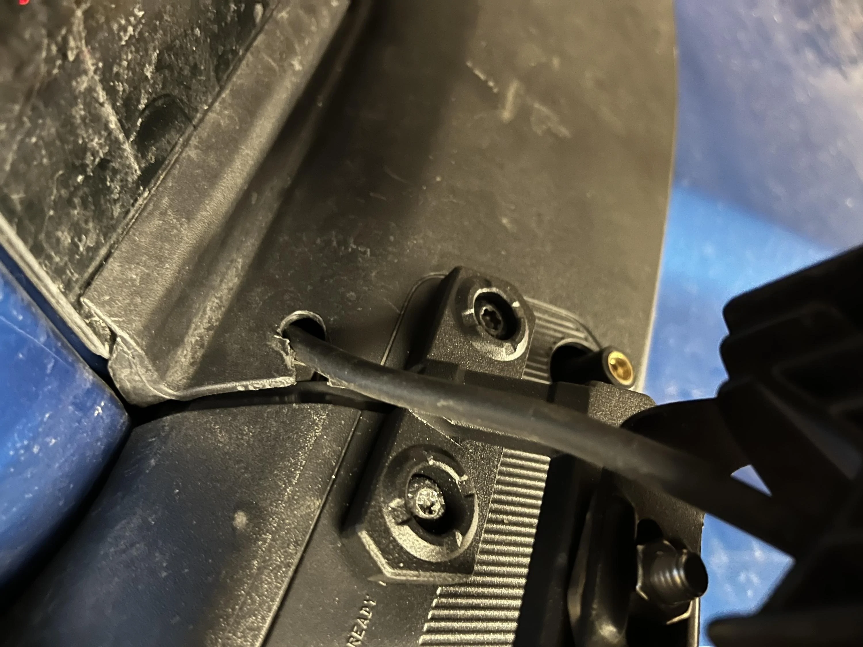 Ford Bronco How bad is this light install? eHFWUp1