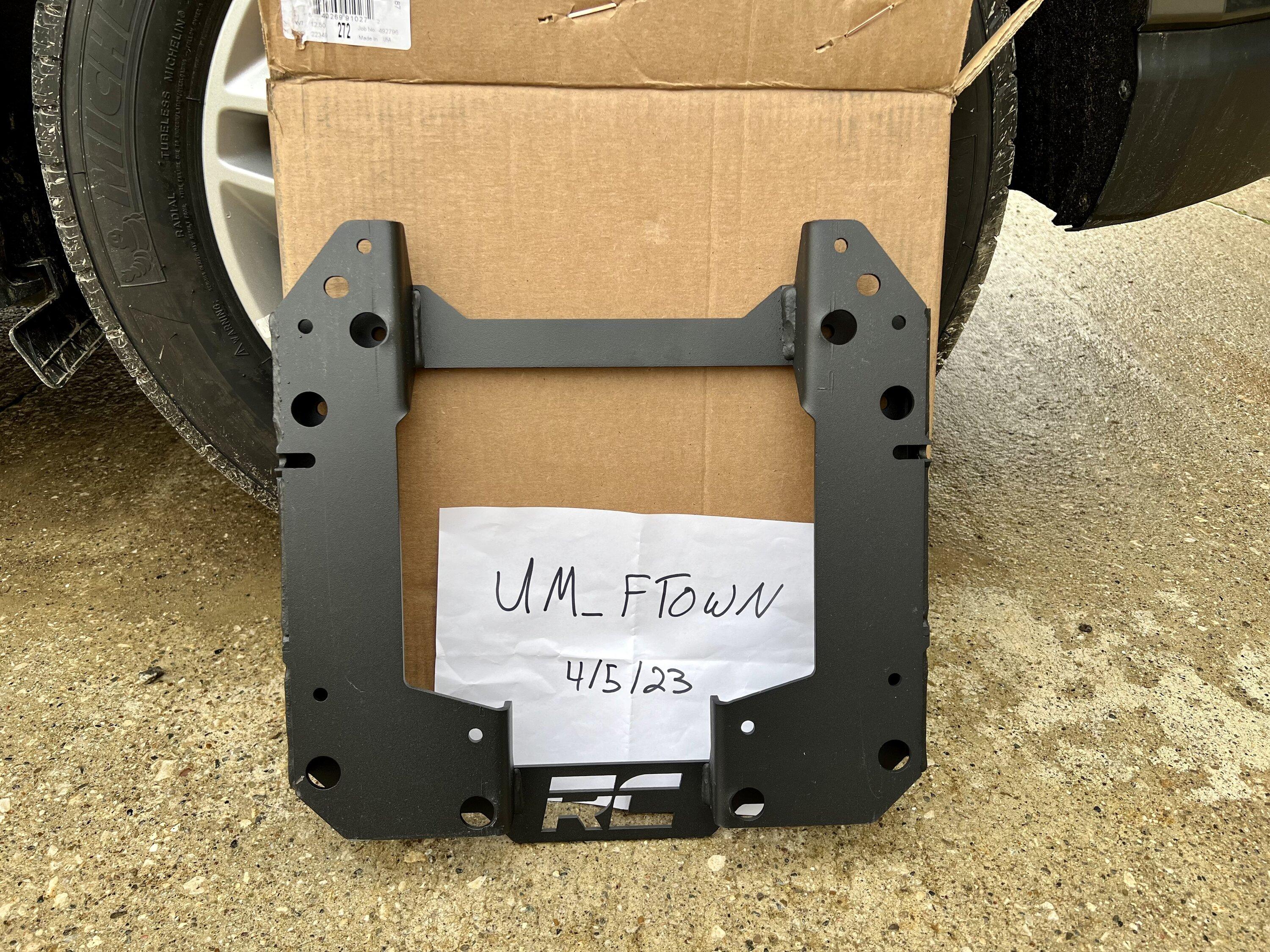Ford Bronco Rough Country Tailgate Relocation Bracket IMG_6202