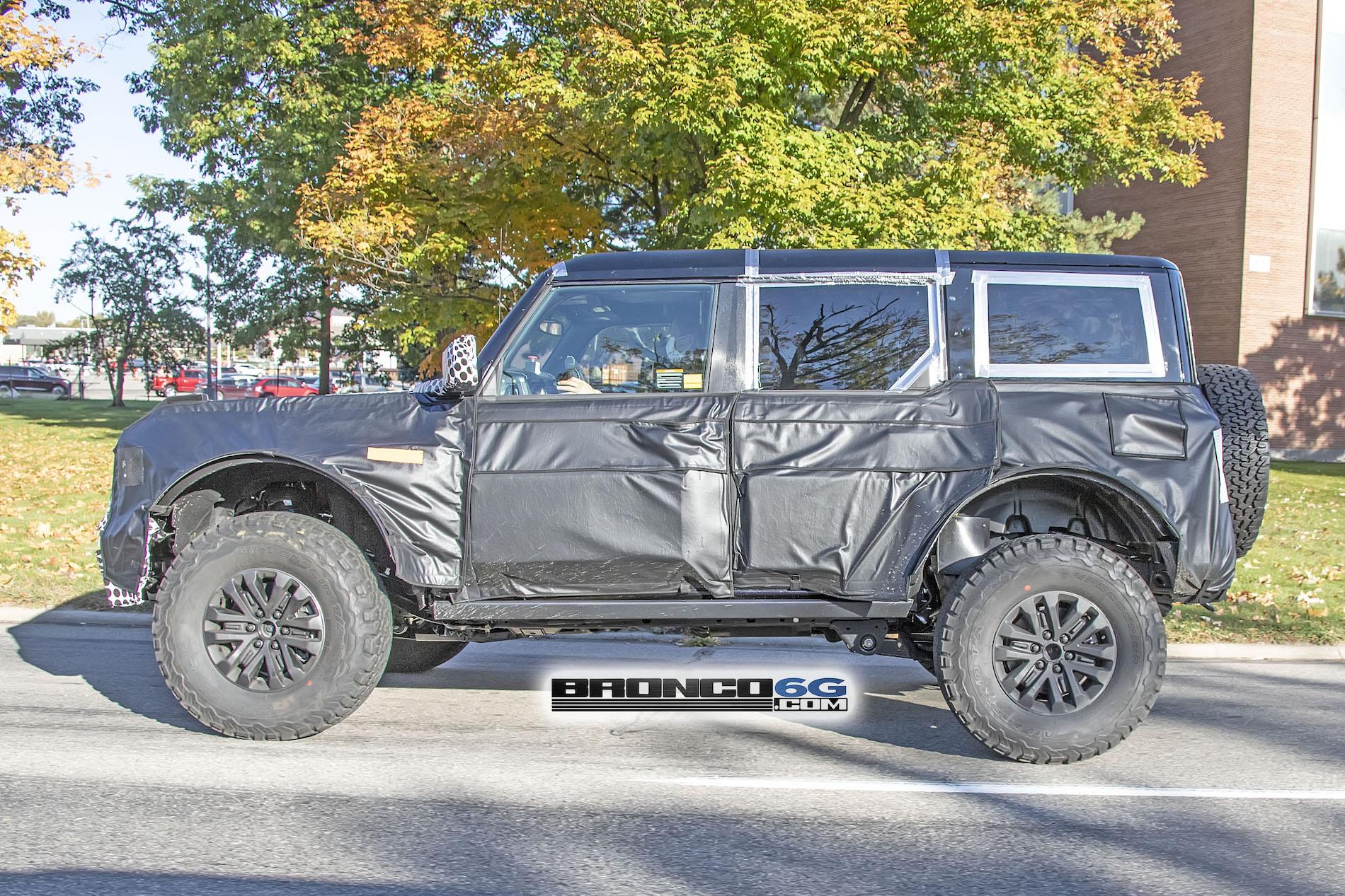 BroncoWarthog.m03.Raptor-Version-Bronco6G.jpg