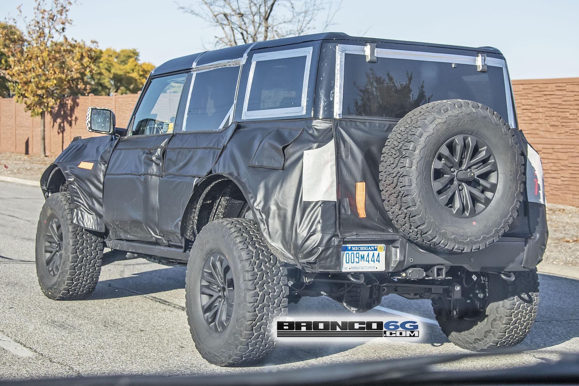BroncoWarthog.m07.Raptor-Version-Bronco6G.jpg
