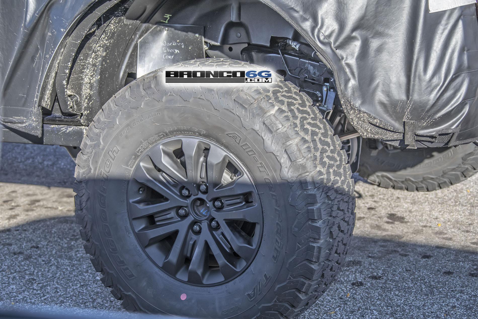 BroncoWarthog.id01.Raptor-Version-Bronco6G.jpg