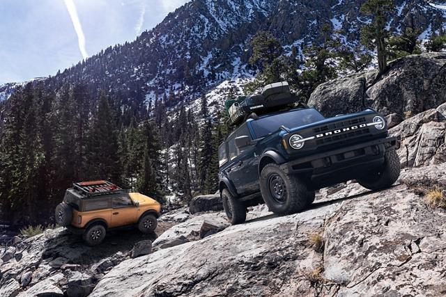 Ford Bronco Black Diamond Bronco Thread u725_fna_shot_058_49886_ext_2_car_family_mammoth (1)