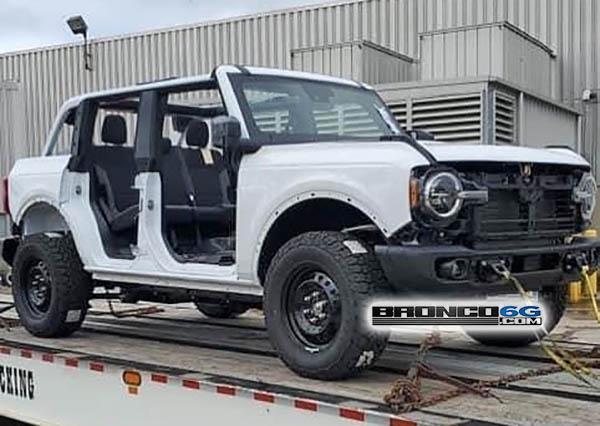 Ford Bronco Black Diamond Bronco Thread 2021 Bronco fender flares removed - no fenders flares(1)