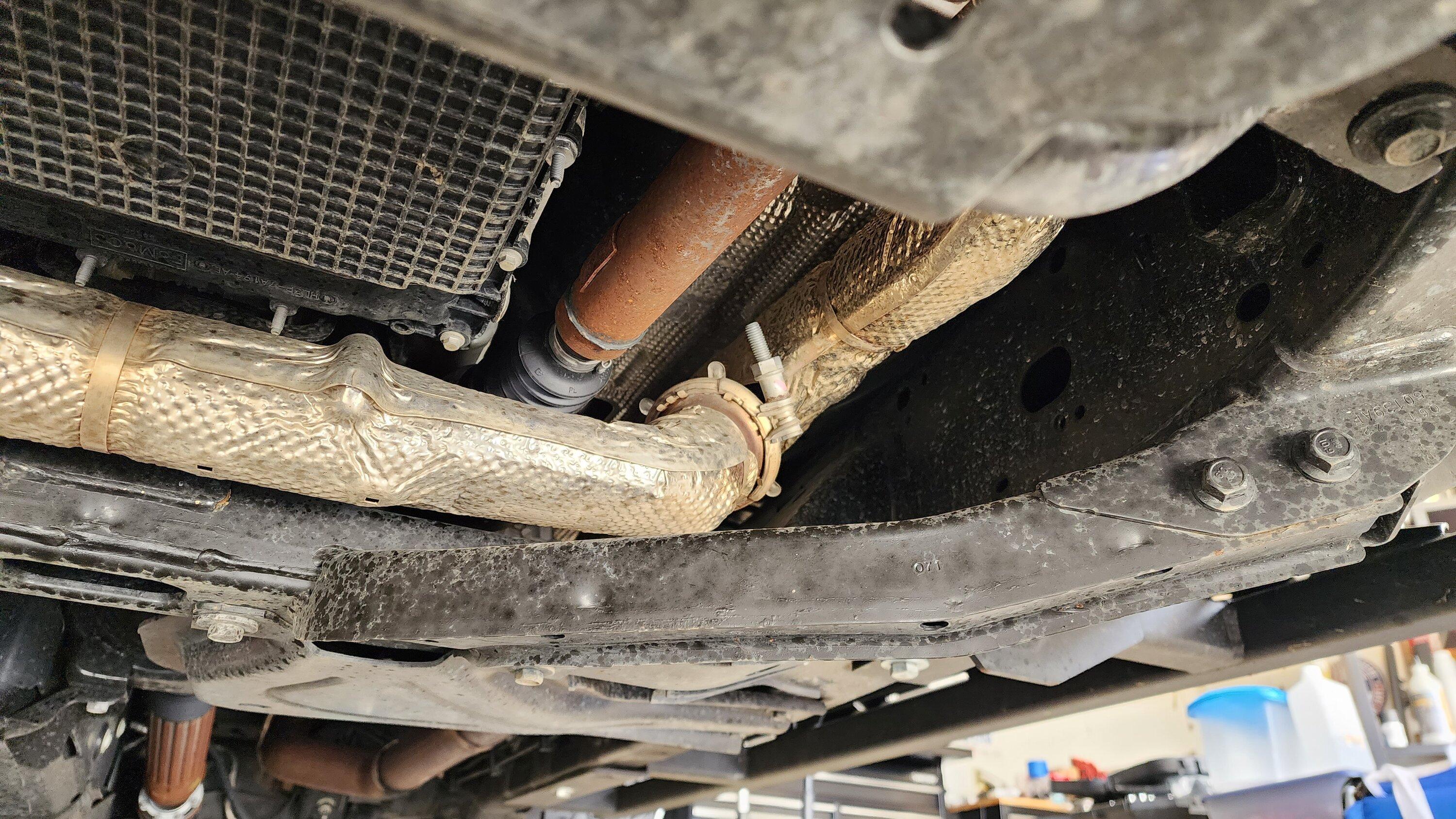 Ford Bronco New issue: front gear differential seal leak 20230318_131308