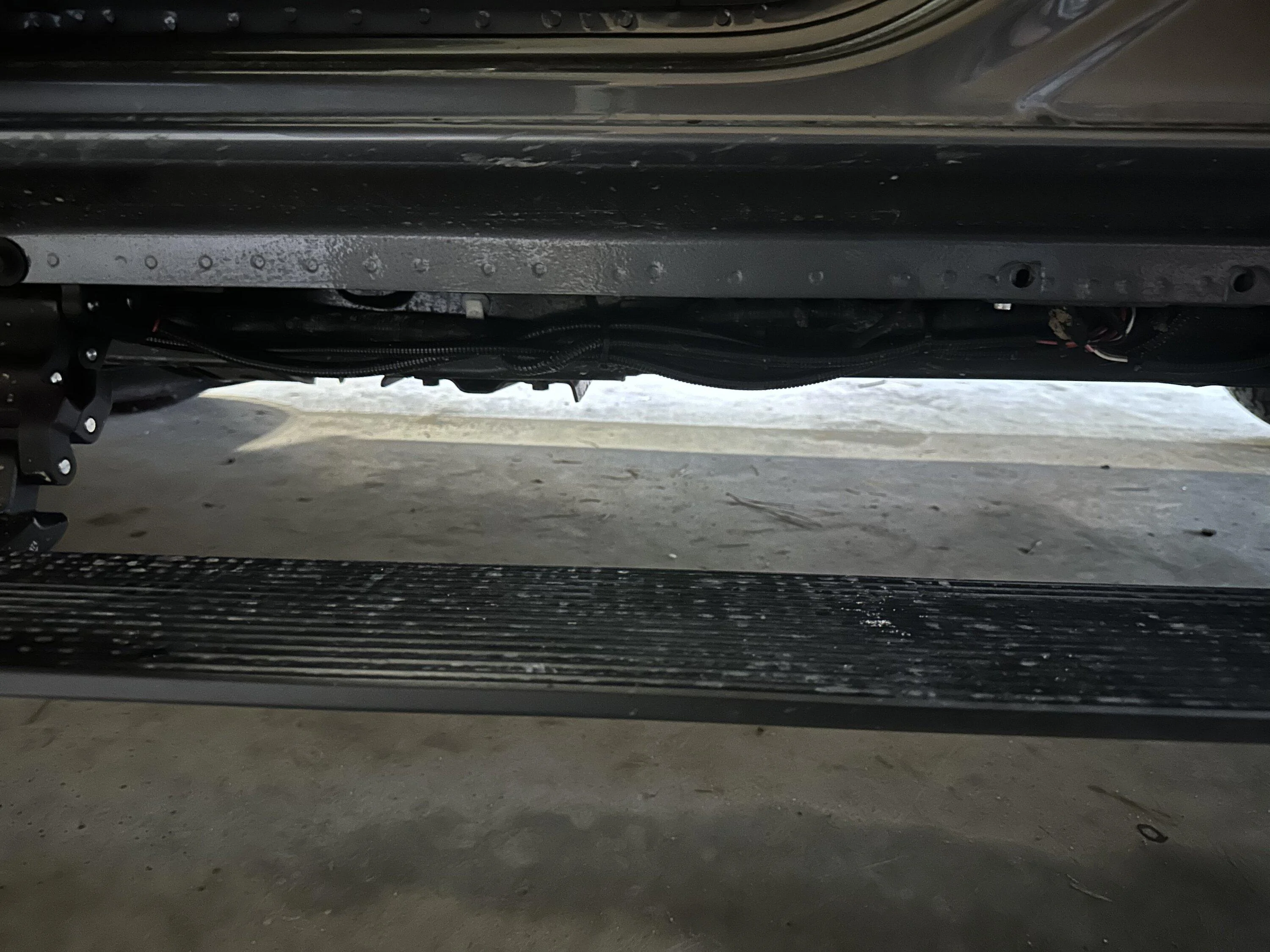 Ford Bronco Rough Country Automatic Power Running Boards B4F8EEA2-39D1-4552-9BB3-DA3A929779A0