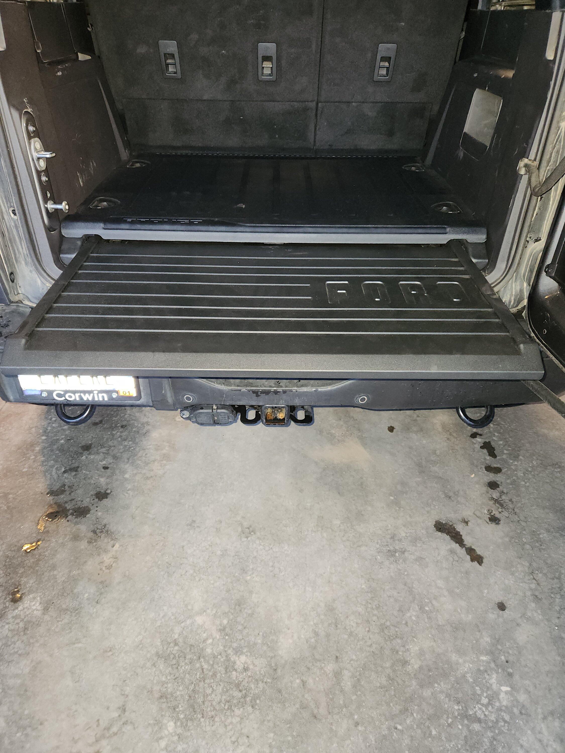 Ford Bronco Slide out tailgate? 20230329_200054