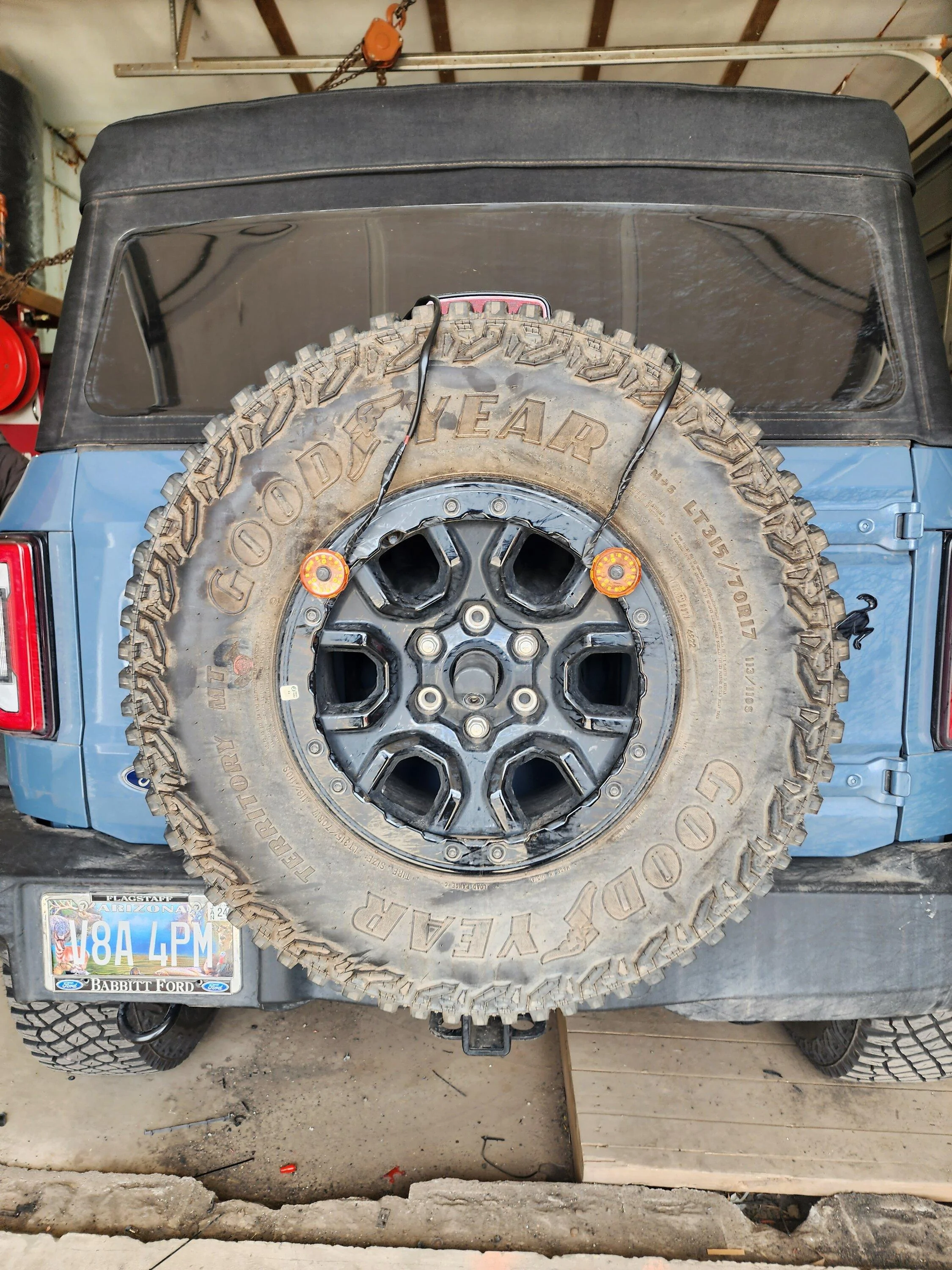 Ford Bronco Chase Lights installed on Bronco Raptor spare tire 20230407_130258