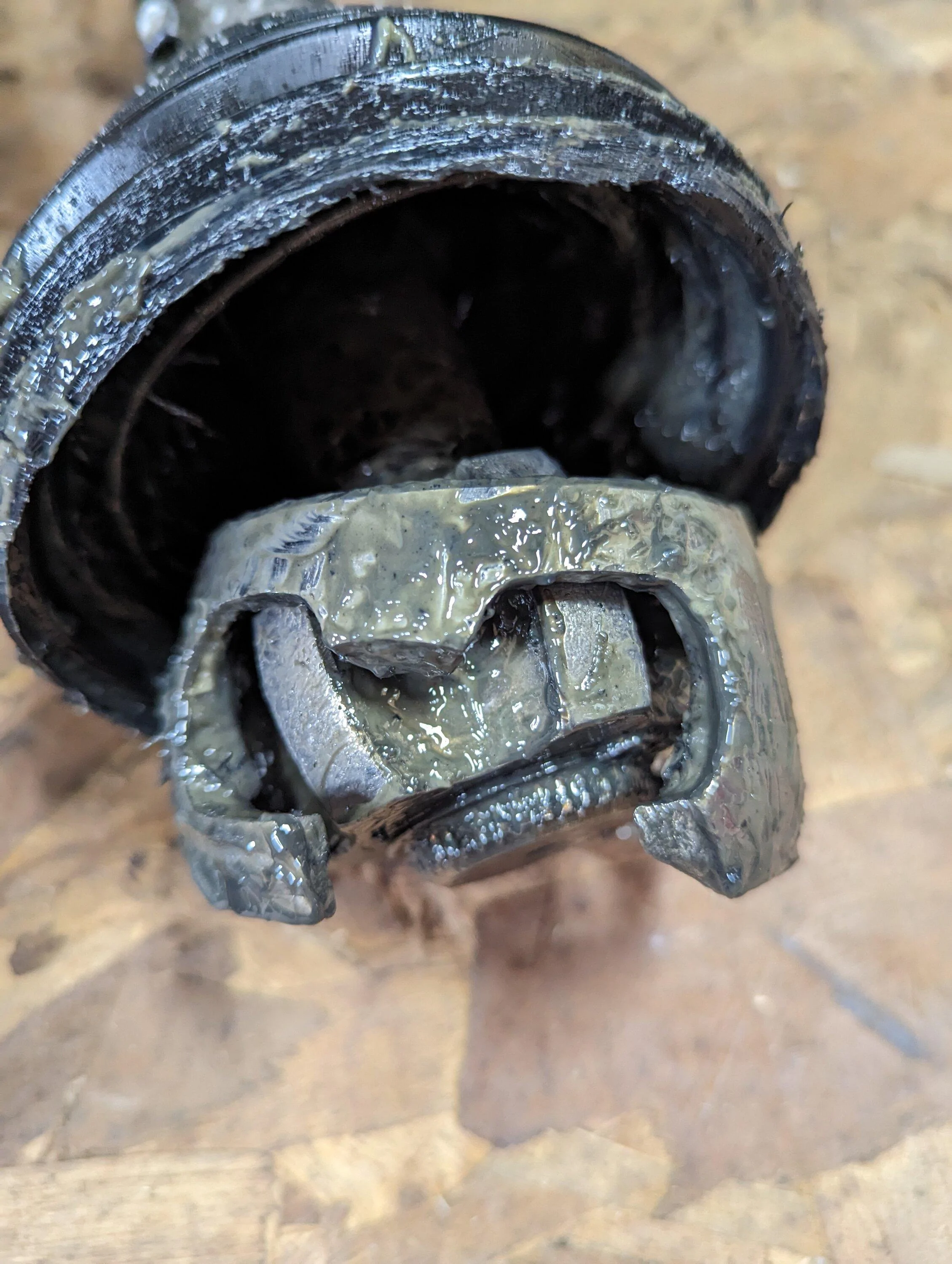 Ford Bronco Replaced Badlands Broken Axle Myself (DIY video and photos) PXL_20230401_175646180