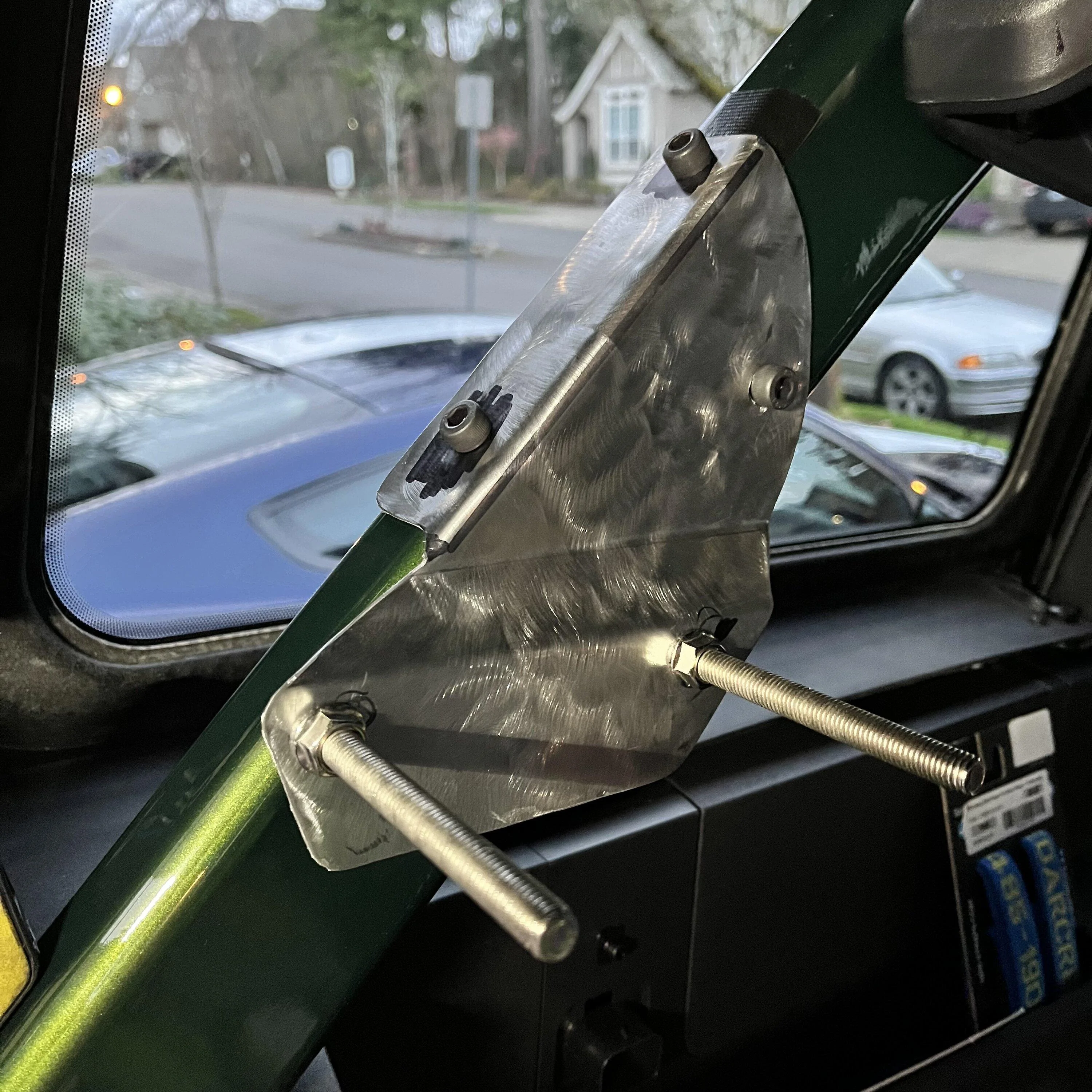 Ford Bronco Exitrax 930 Inside Mounting Solution 37F42AAF-3B2F-429F-87F6-F7218518AA80