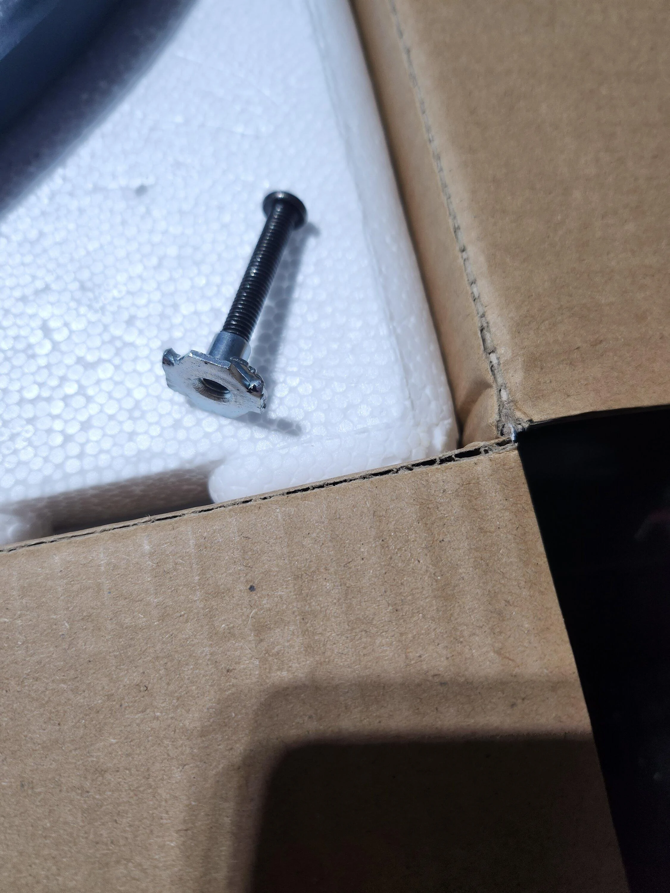 Ford Bronco 12" for Stinger box upgrade advice 20230408_133228