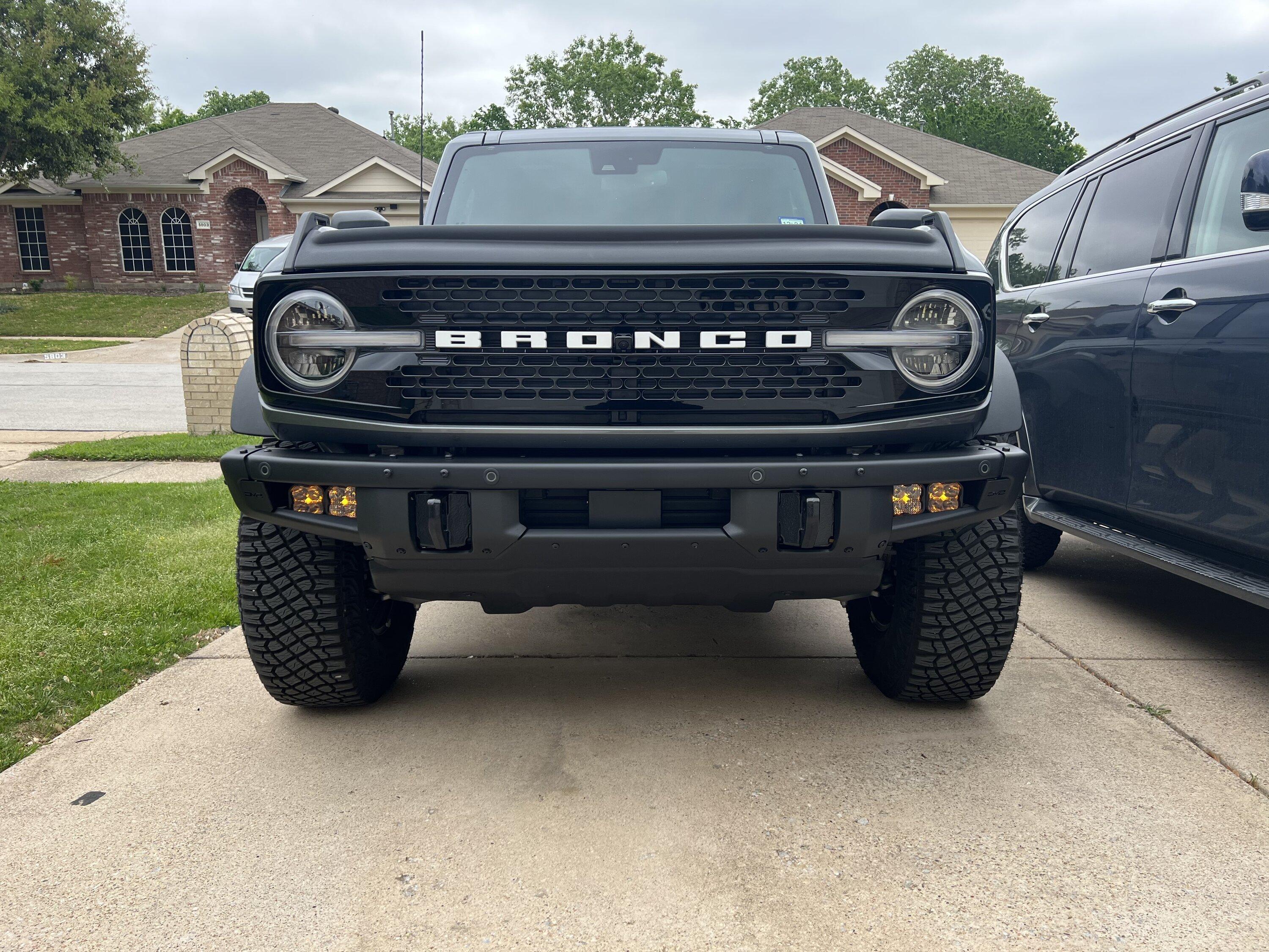Ford Bronco DD SS3s with DV8 fog bracket installed! BA693E86-0186-4358-AE3A-19EE8AE7AE81