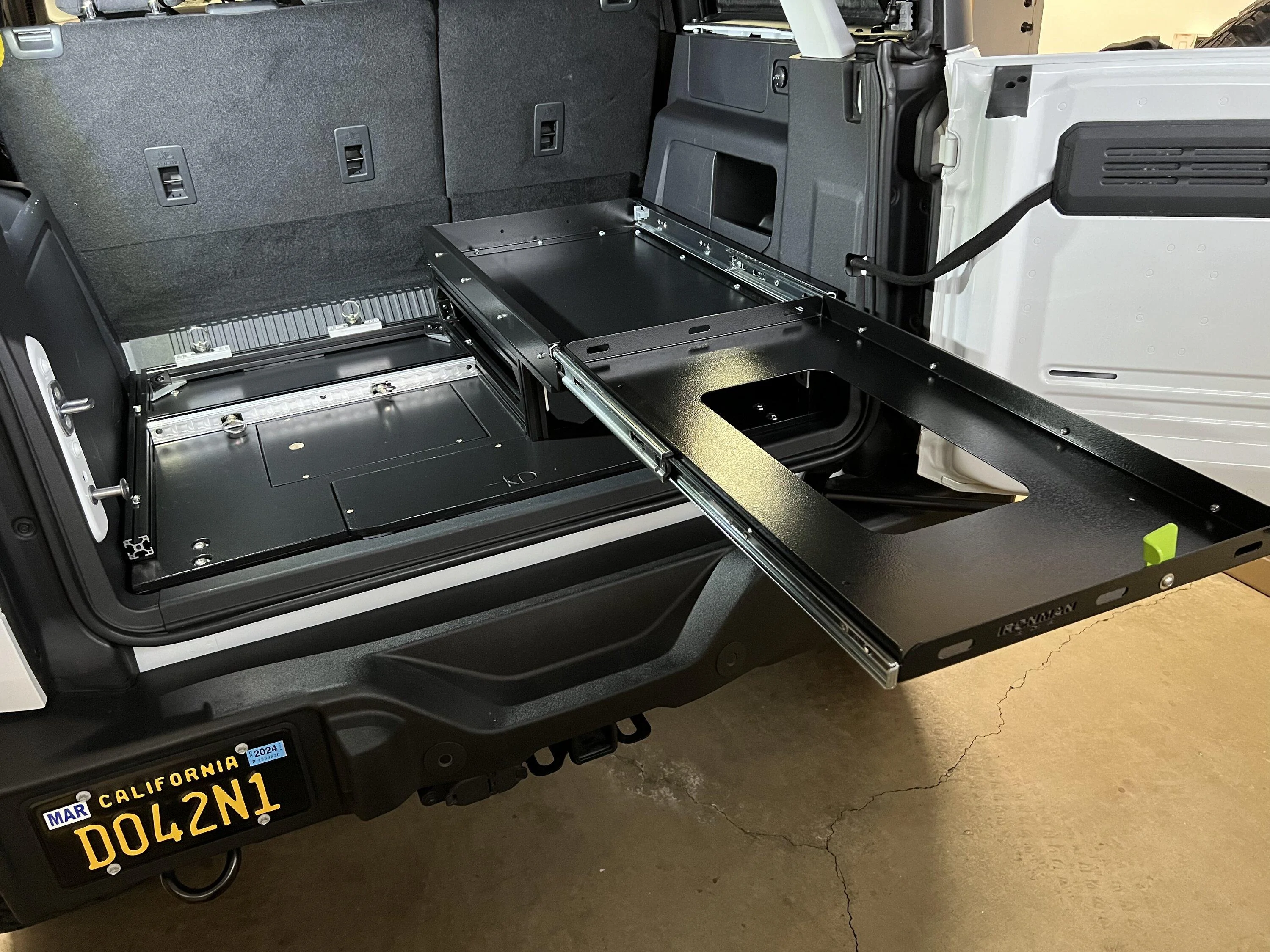 Ford Bronco DIY Rear Cargo Platform with Fridge Slide For My 4-Door Bronco 4025770E-F3AF-4DE9-A148-DD3CA0DF6D60
