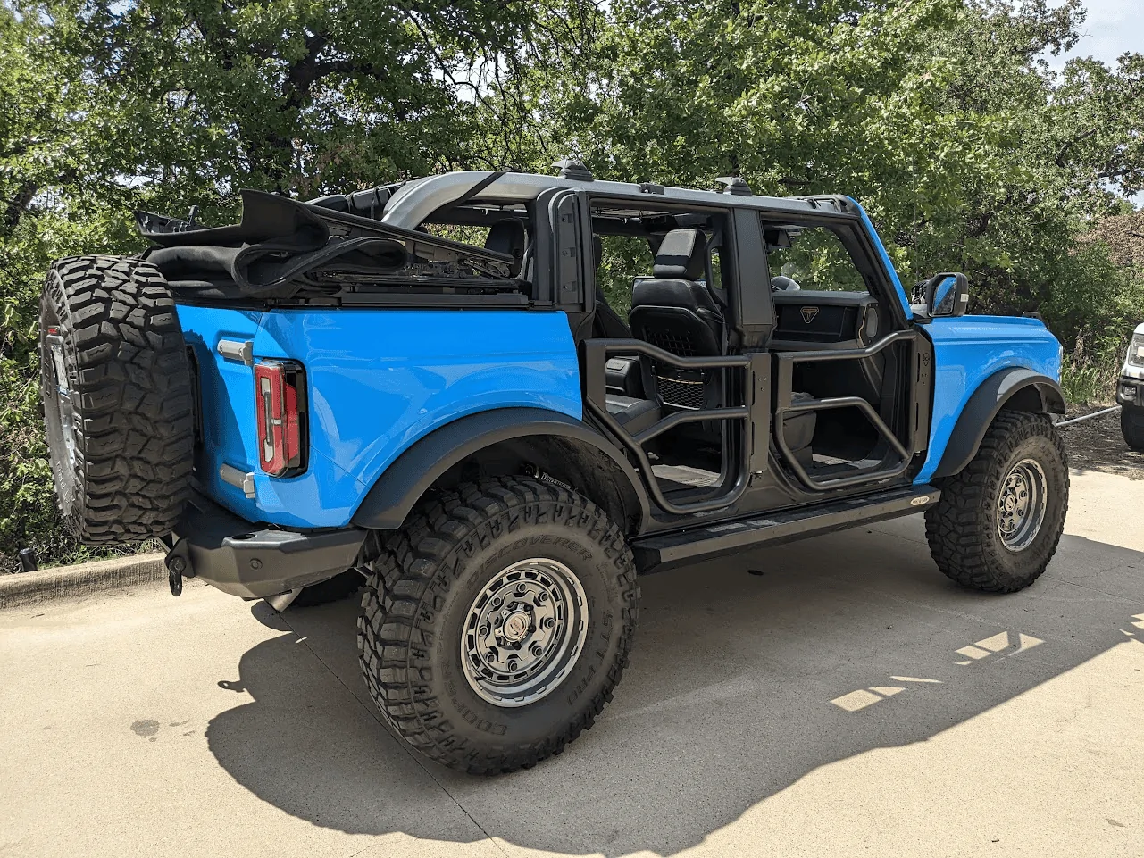 Ford Bronco AGM Everglades on 38’s.  New suspension mods 1681155096247