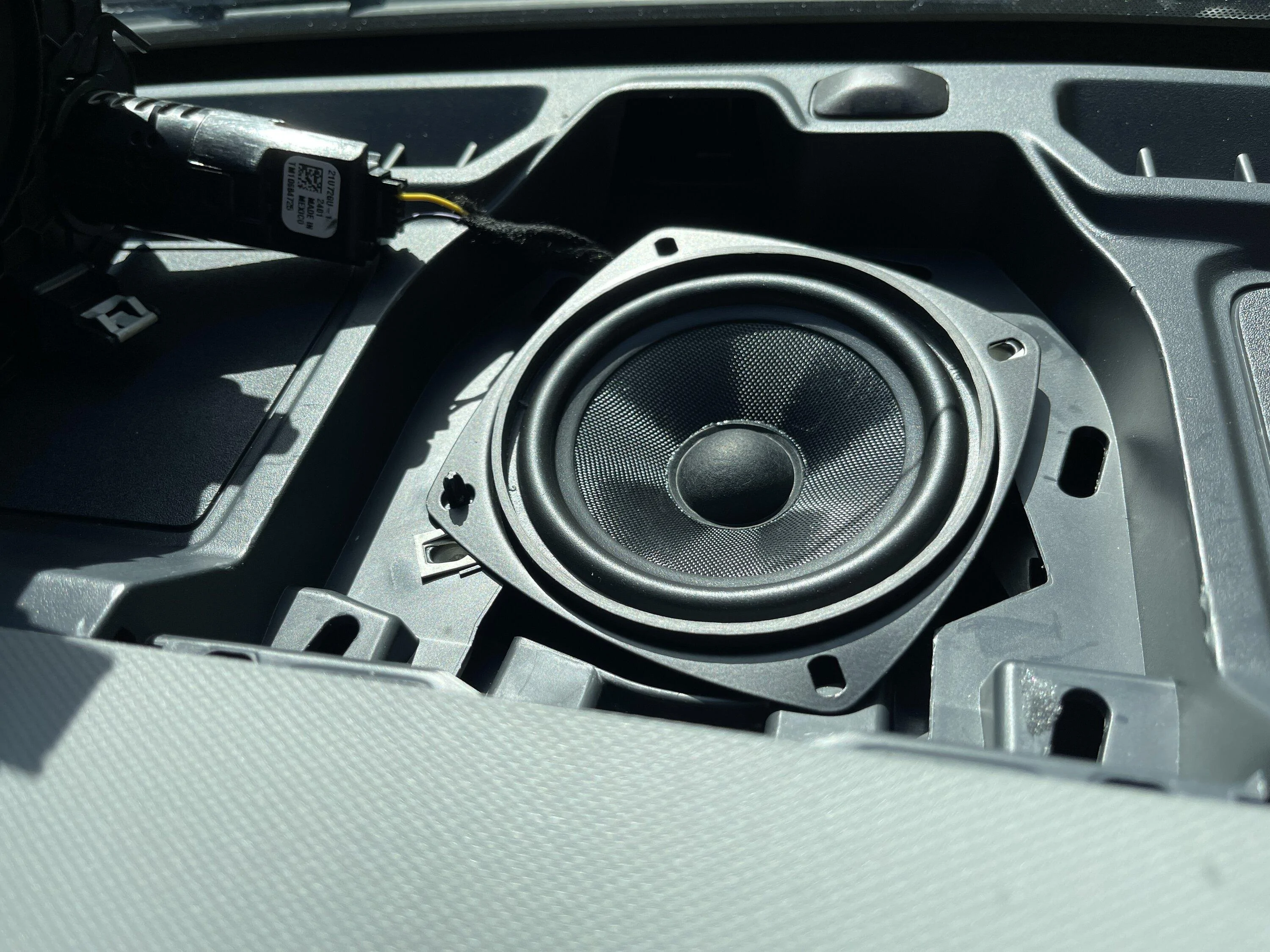 Ford Bronco B&O Sound System Upgrade Tip 585E2F84-8A88-415B-A36A-805D50C14BC2