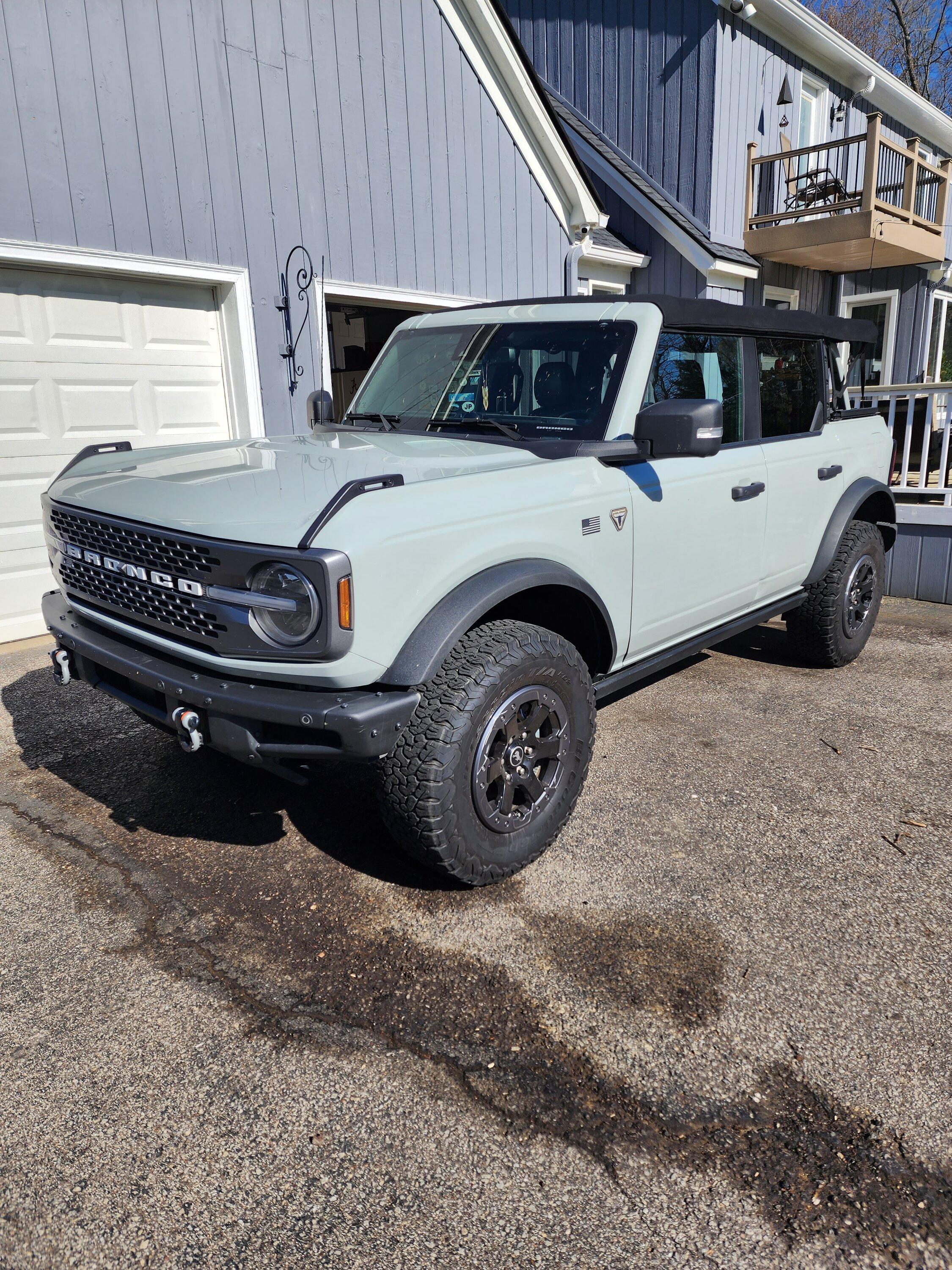 Ford Bronco 03/13/2023 Build Week 1681160518770543719868559187144