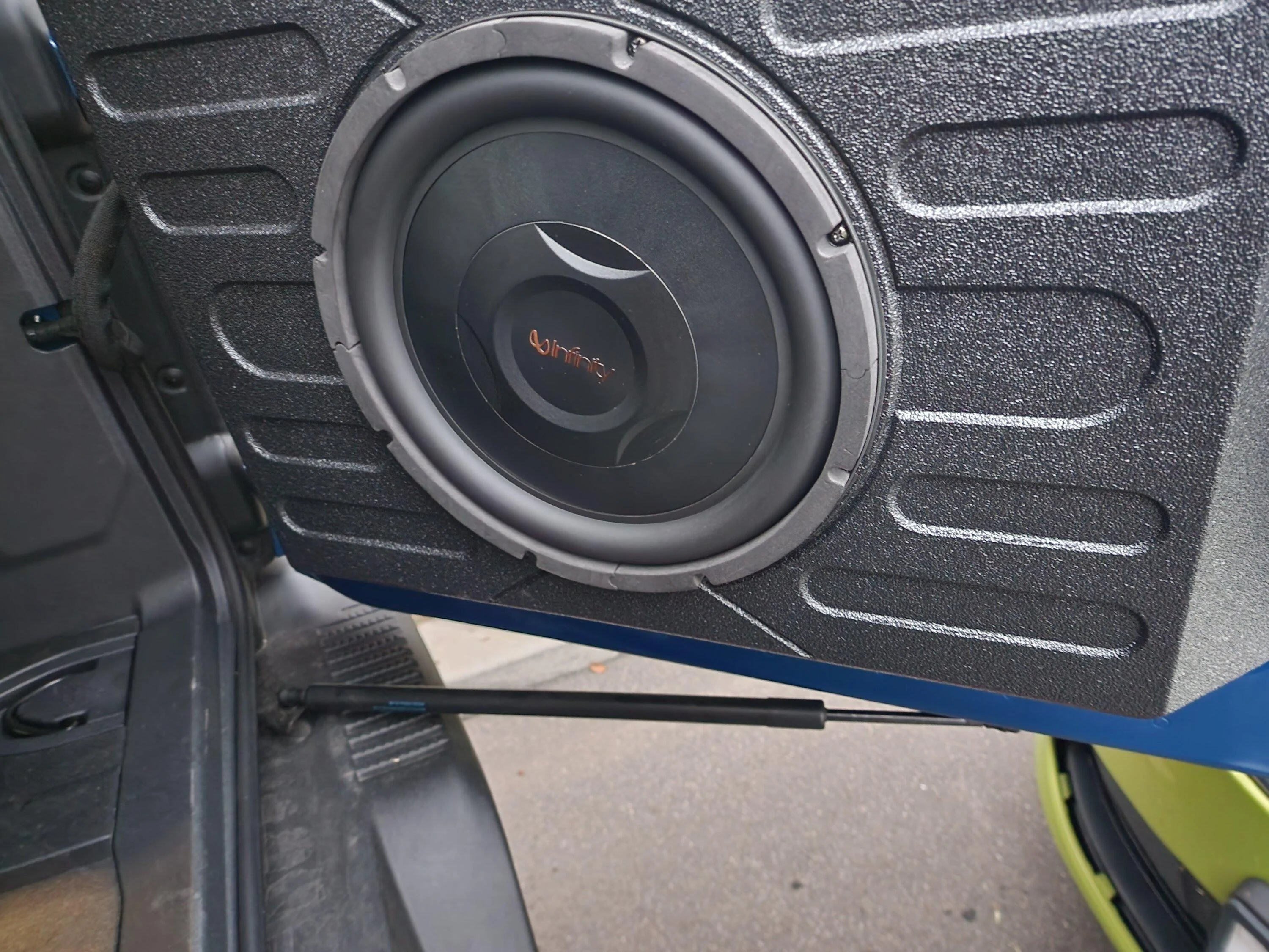 Ford Bronco 12" for Stinger box upgrade advice 20230410_191858