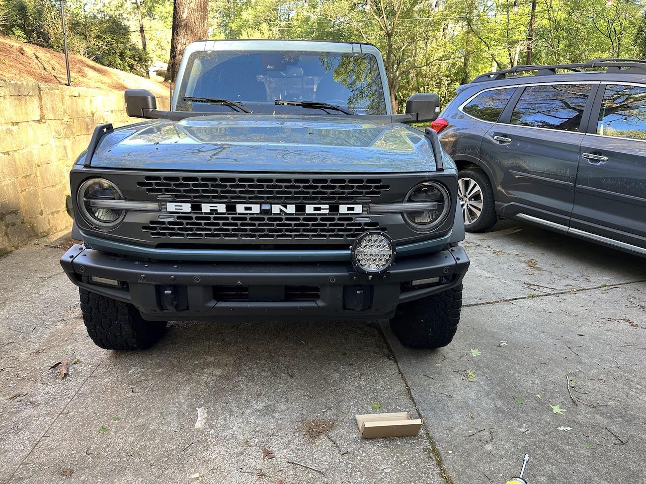 Ford Bronco Tricky Motorsports Bumper Light Brackets x Auxbeam Round LED Offroad Lights IMG_0037