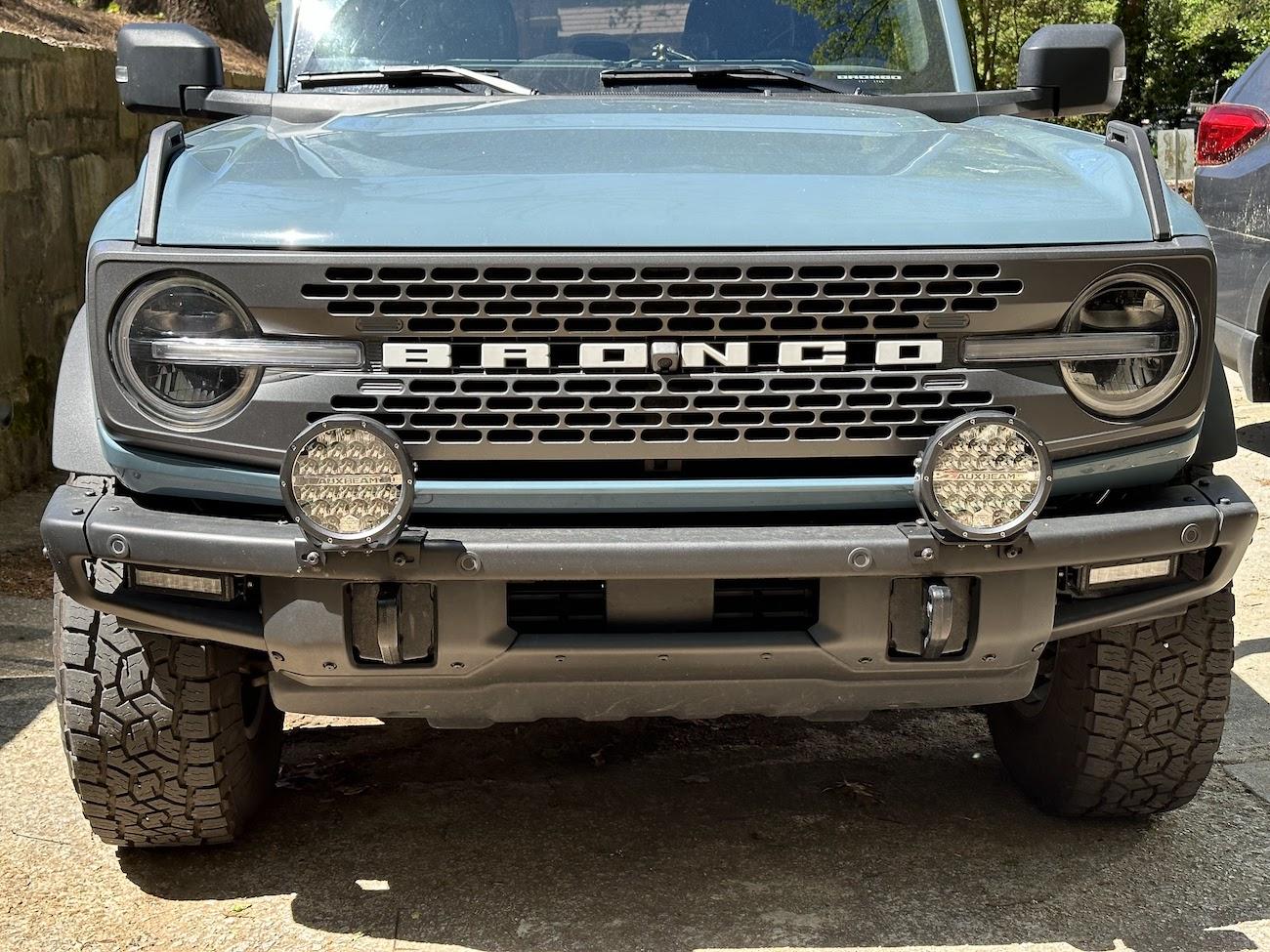 Ford Bronco Tricky Motorsports Bumper Light Brackets x Auxbeam Round LED Offroad Lights IMG_0054