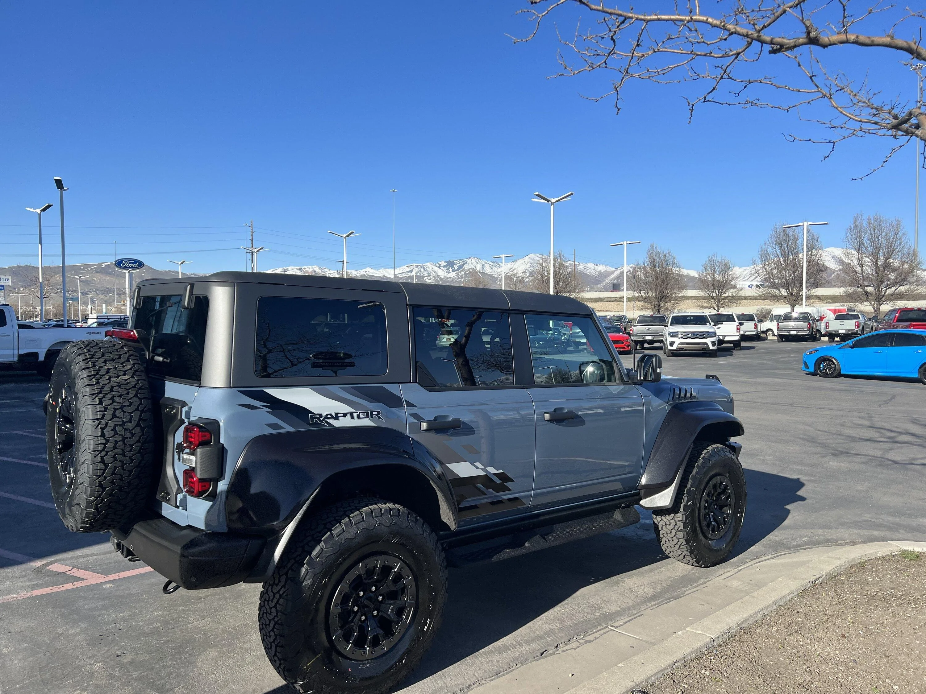 AZURE GRAY METALLIC Bronco RAPTOR Photos Thread | Page 2 | Bronco6G ...