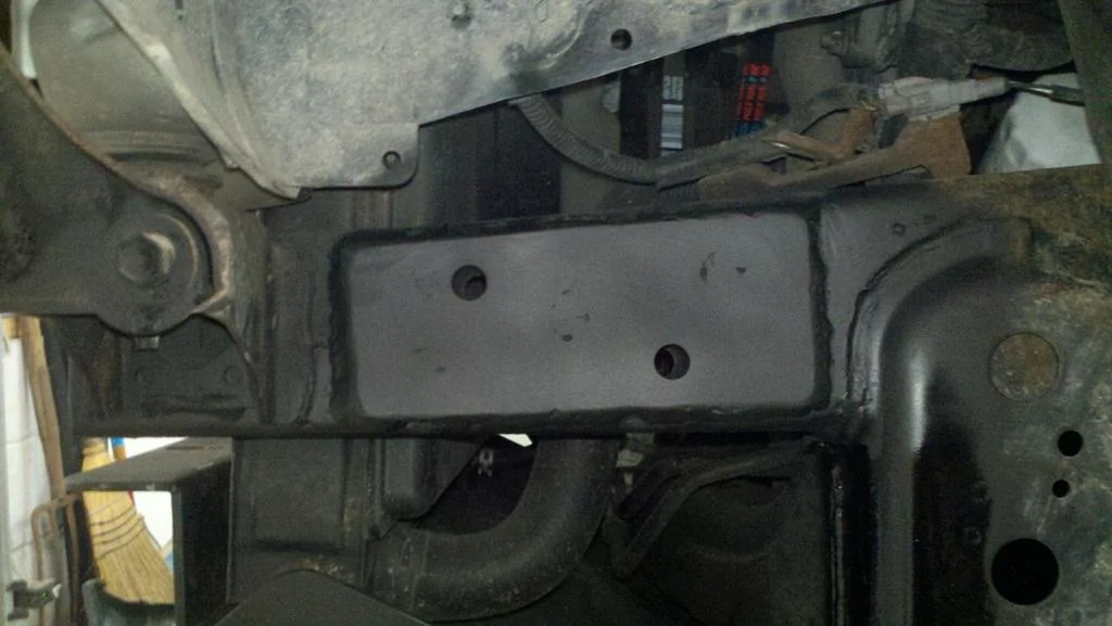 Ford Bronco Damage while using winch on improperly installed Rough Country High Mount 5vL07bH