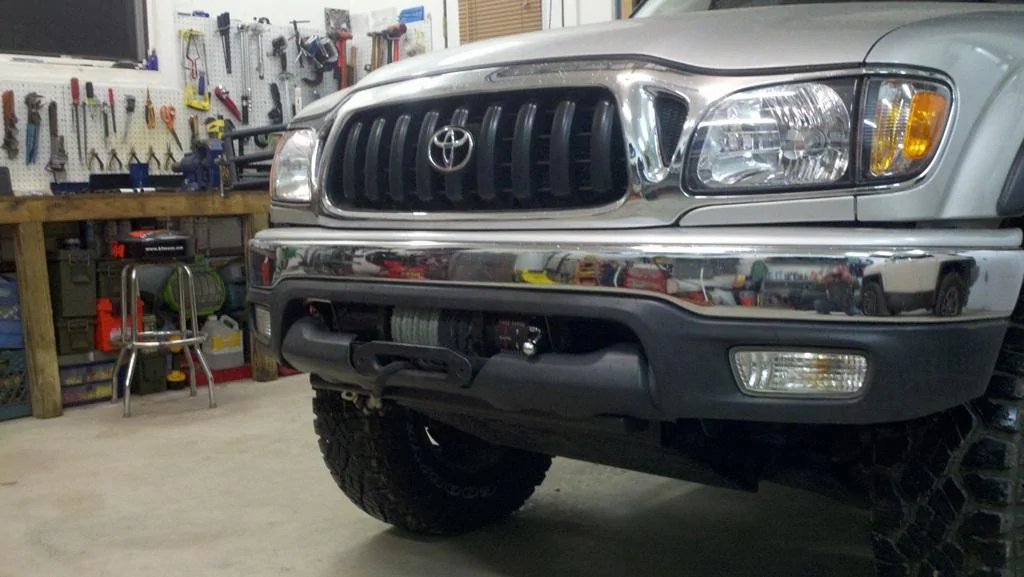 Ford Bronco Damage while using winch on improperly installed Rough Country High Mount iW7eCF