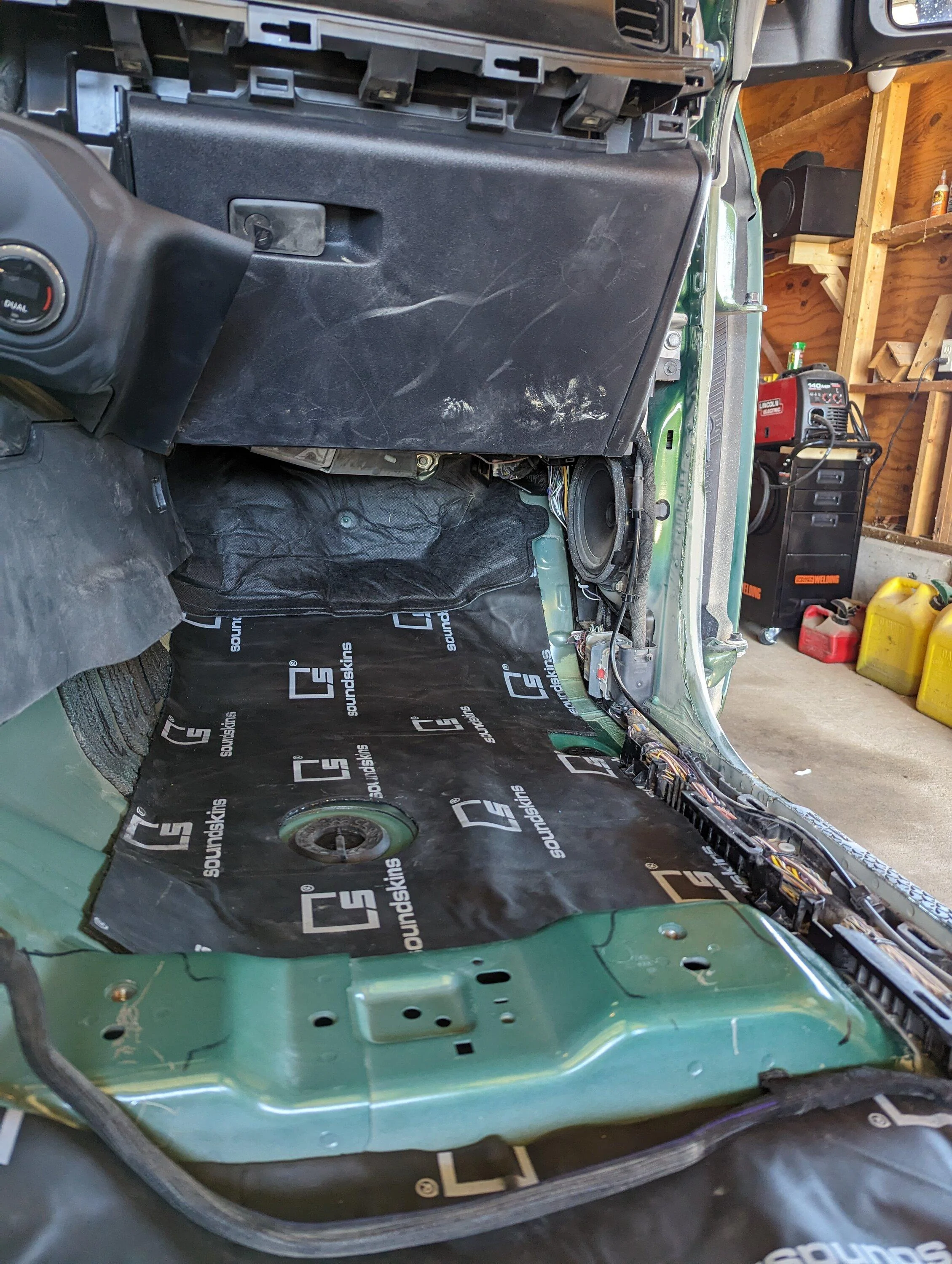 Ford Bronco Stereo Overhaul - Mild Documentation PXL_20230412_181018413