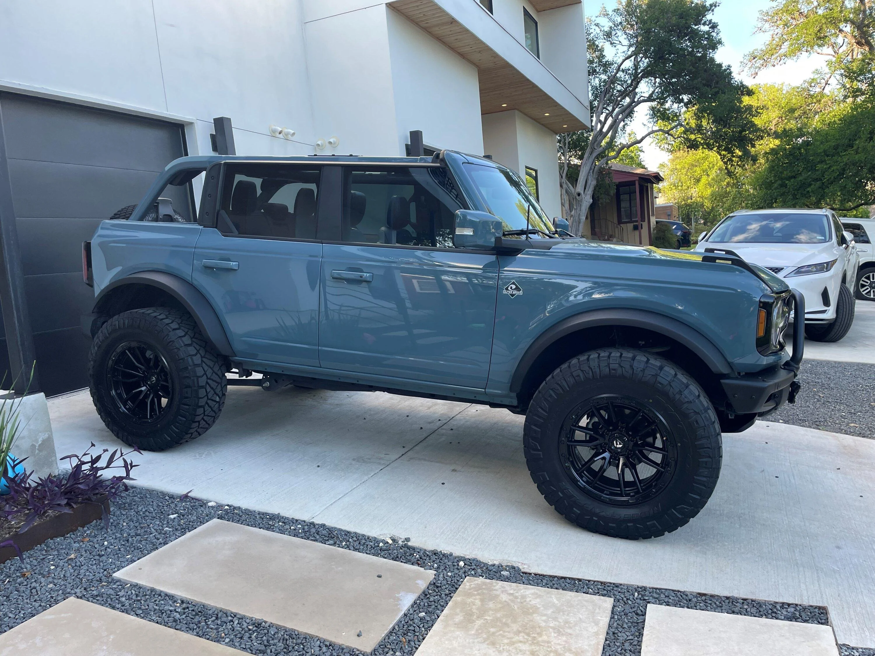 Ford Bronco RPG Perch Collars on OBX Sasquatch Bronco Lift 8