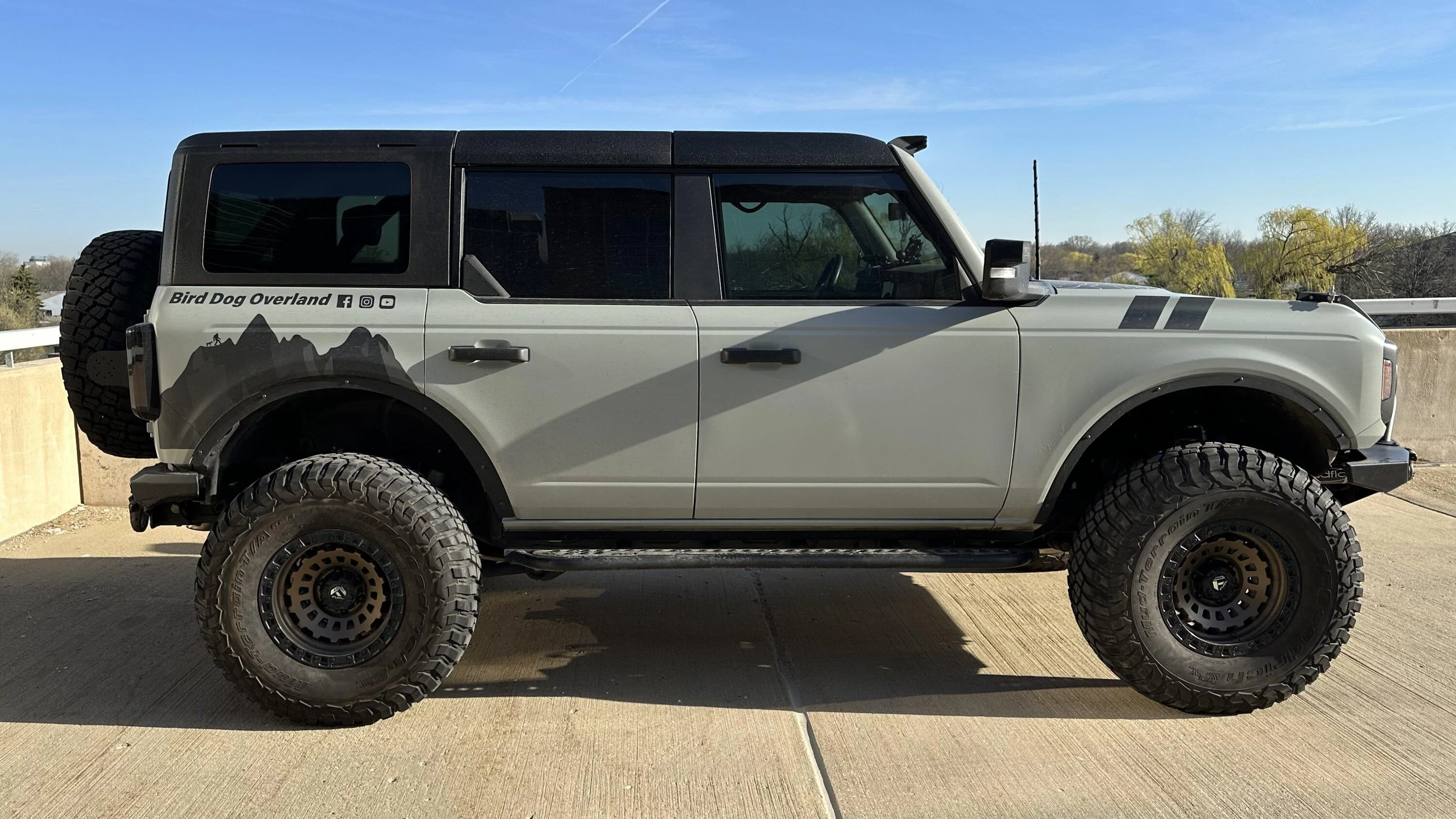 Ford Bronco Anderson Composites Hard Top installed photos! 8E82C2F5-7C2B-426E-B3A3-8134A835DA62