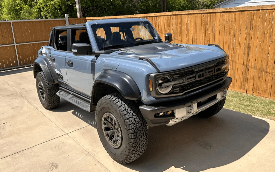 AZURE GRAY METALLIC Bronco RAPTOR Photos Thread | Page 2 | Bronco6G ...