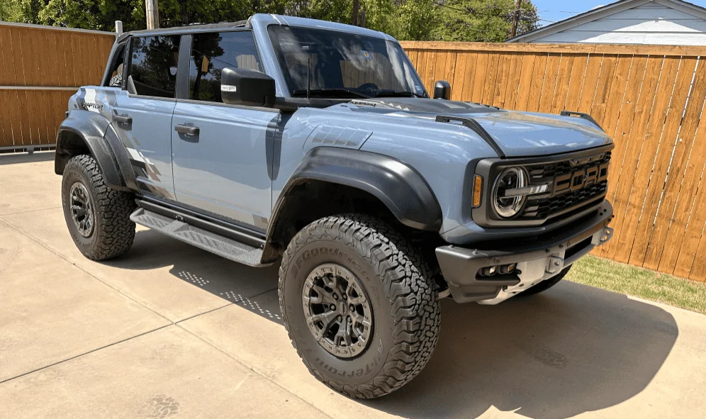 AZURE GRAY METALLIC Bronco RAPTOR Photos Thread | Page 2 | Bronco6G ...