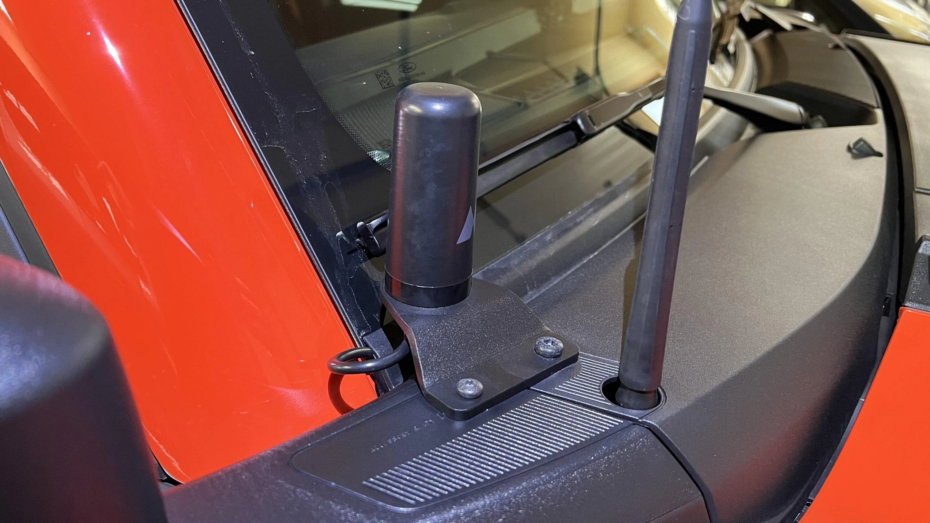 Ford Bronco Very Clean Midland MXT575 GMRS Radio Install with Mountains2Metal Bracket and 67 Designs Mic Mount IMG_2068