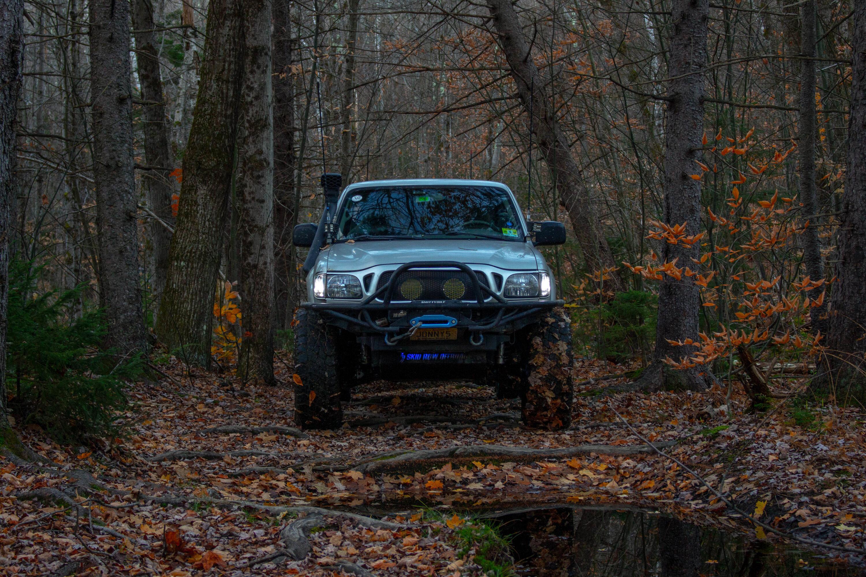 Ford Bronco Damage while using winch on improperly installed Rough Country High Mount 51684997020_c77dec7563_4k