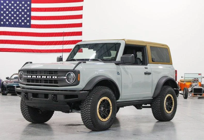 Ford Bronco Photoshop help Untitled-1