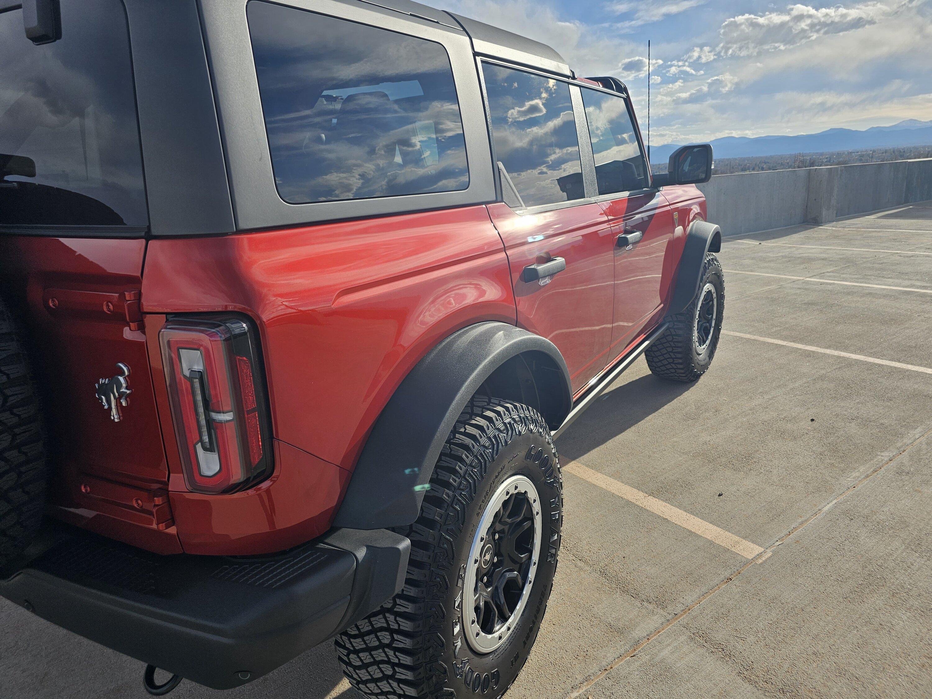Ford Bronco HOT PEPPER RED Bronco Club 20230412_173654