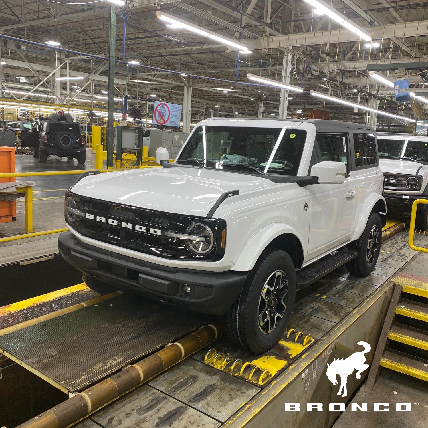 Ford Bronco Bronco Team 2 door. image (1)