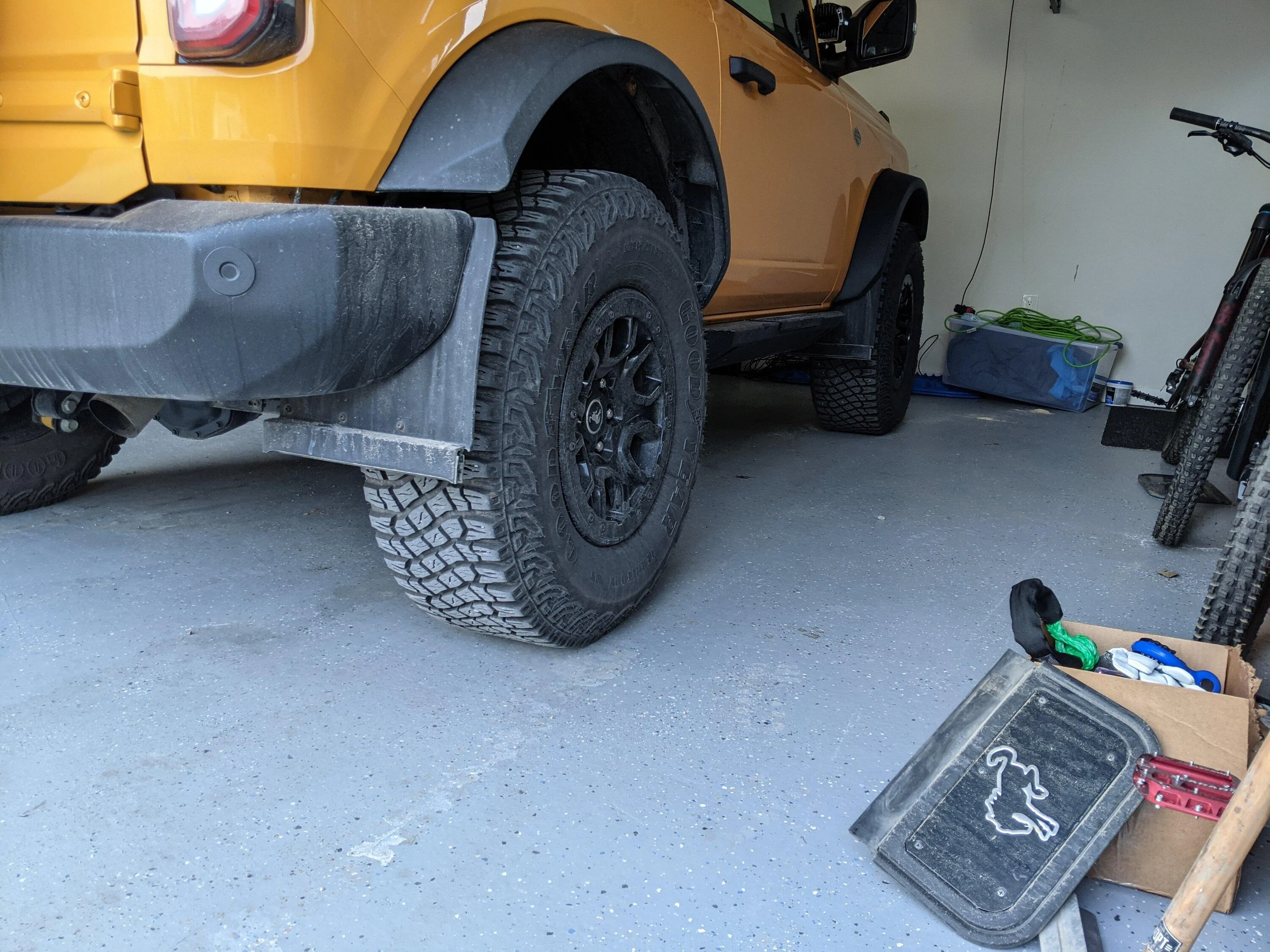 Ford Bronco Install Gatorback rear flap question PXL_20230416_015226169