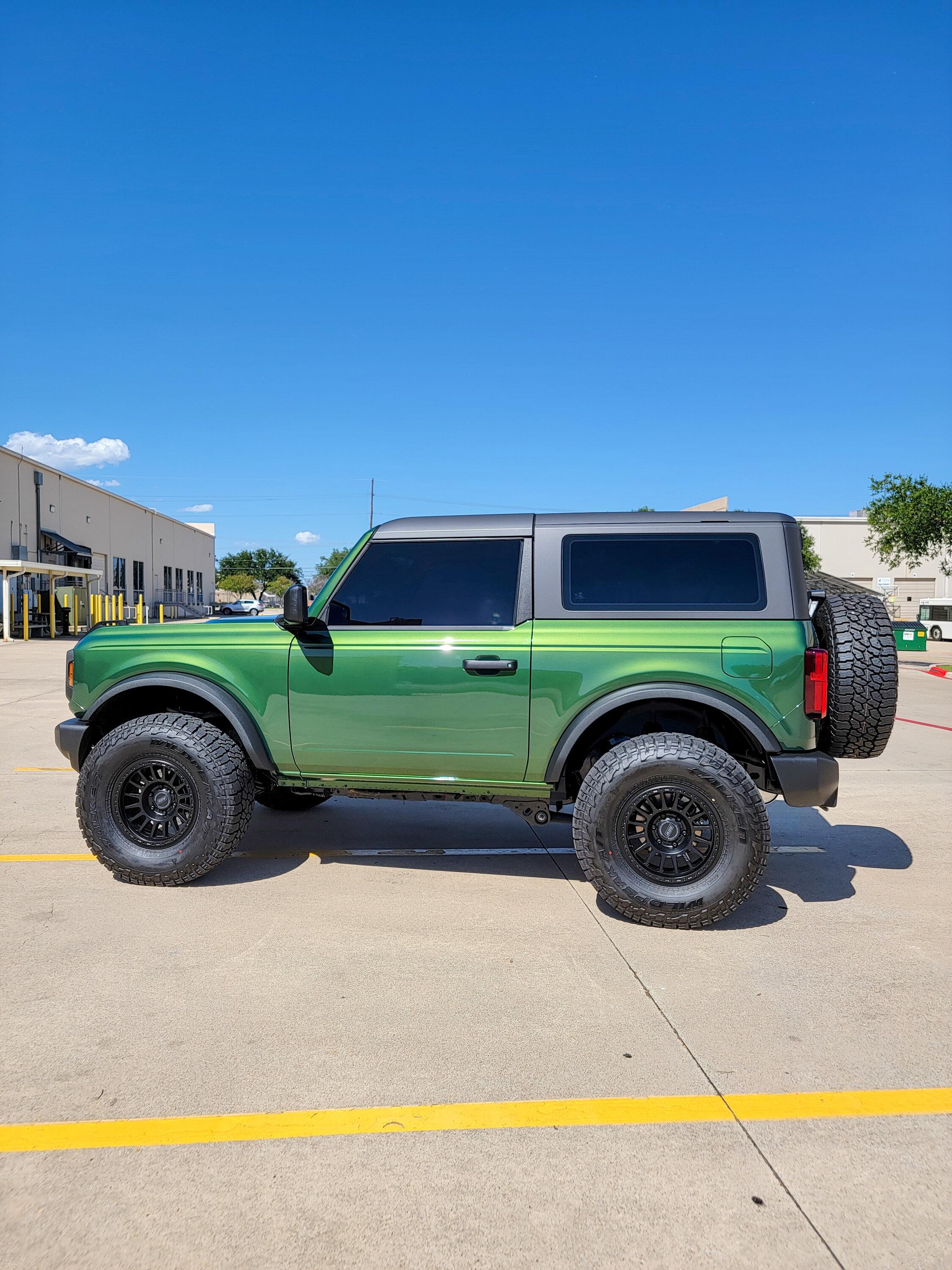 Ford Bronco ERUPTION GREEN Bronco Club 20230415_155158