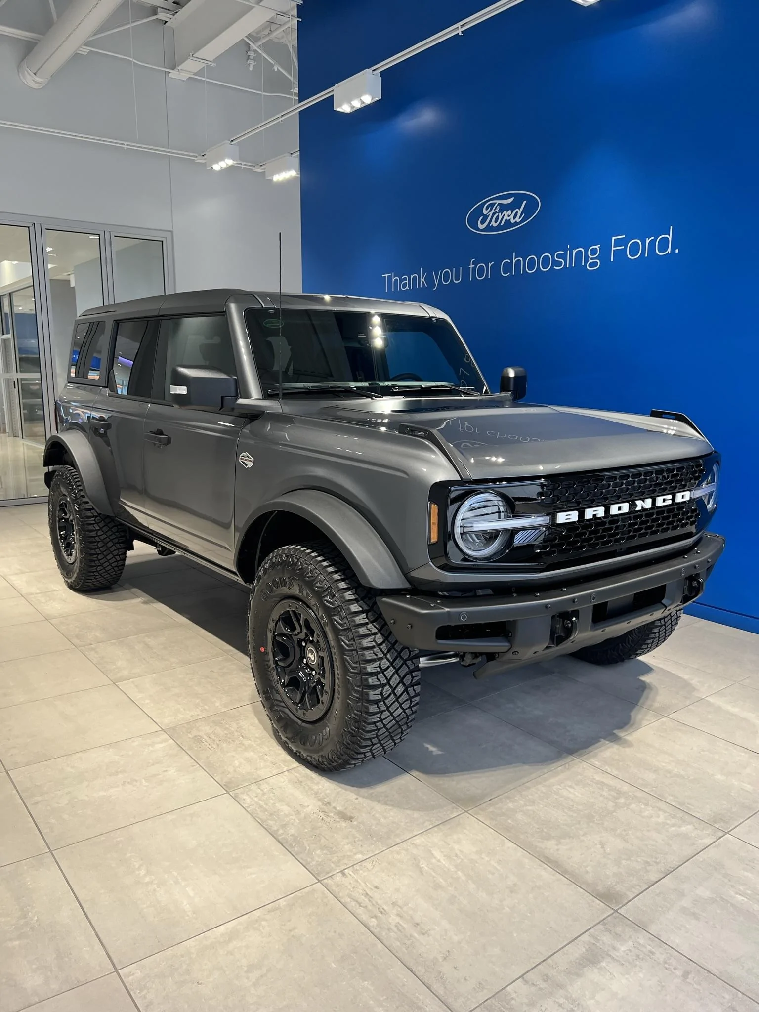 Ford Bronco S.I.T.H. S.B.D / S.I.T.H. S.B.D-R    Front Recovery Points X Rear Hitch Recovery Point 89507BBE-40AB-466F-A3C4-1B9C22A237DD