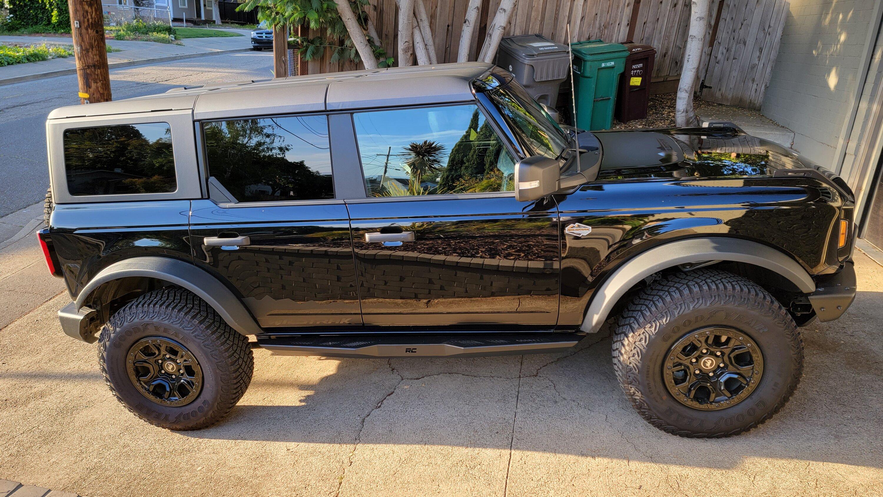 Ford Bronco Black 2023 Wildtrack 20230416_185421