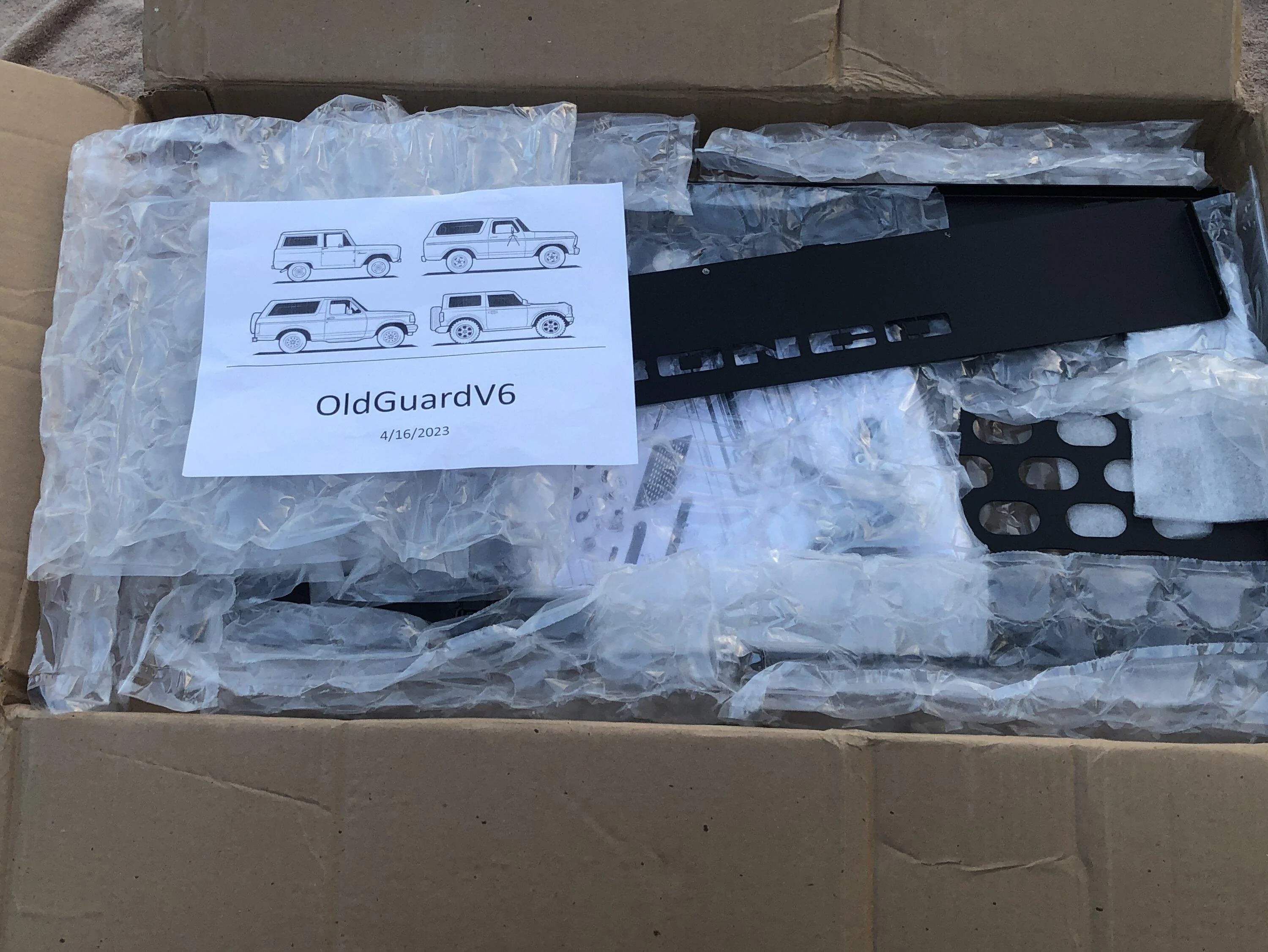 Ford Bronco WTS/WTT Ford OEM Tailgate Table IMG-0667